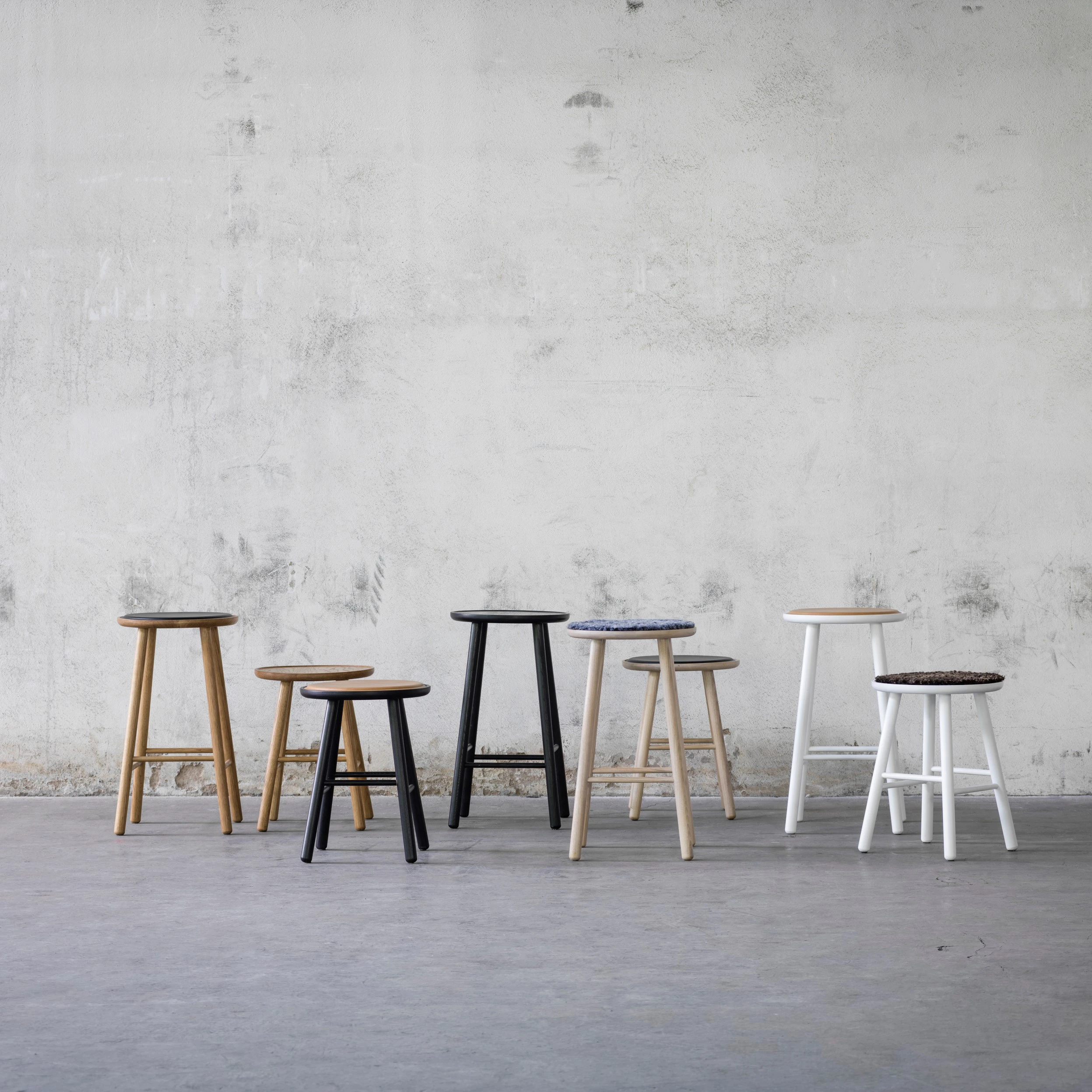 STOOLS