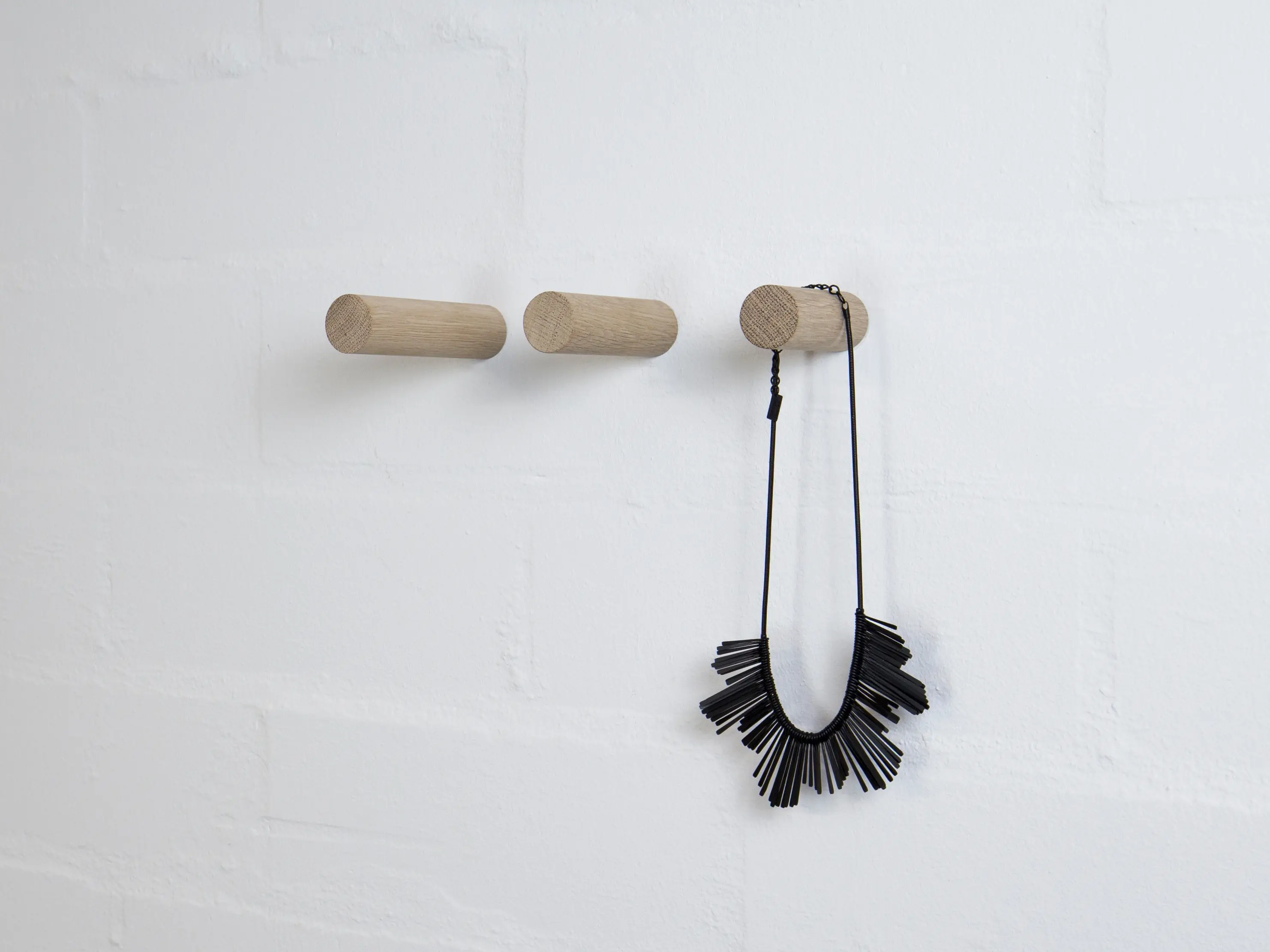 Kommod - STABS hooks oak