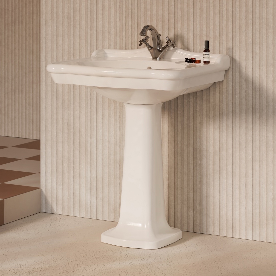 Mostra il prodotto Boheme Washbasin Consolle 70 del produttore Alice Ceramica