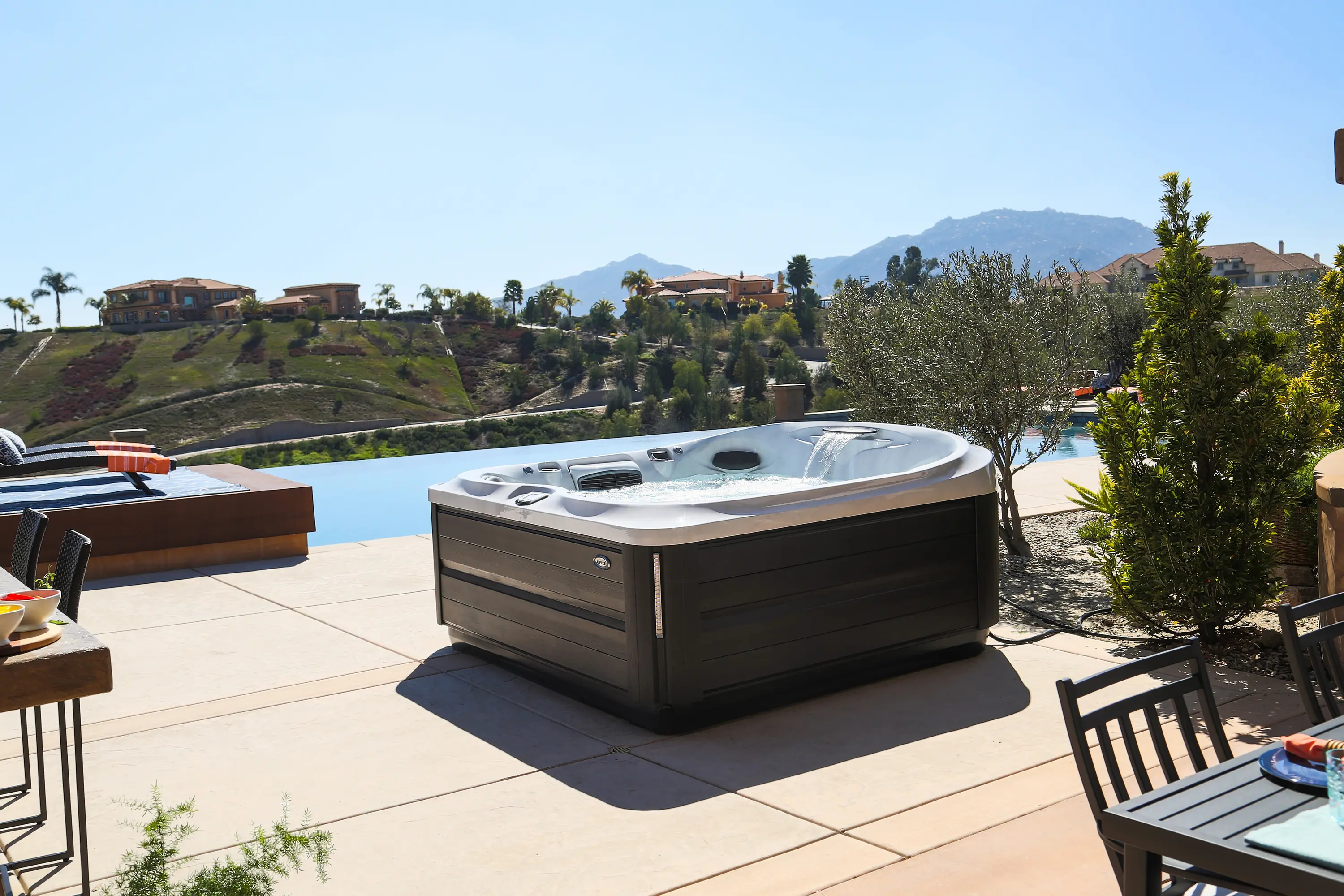 Jacuzzi® - Spa J-495™