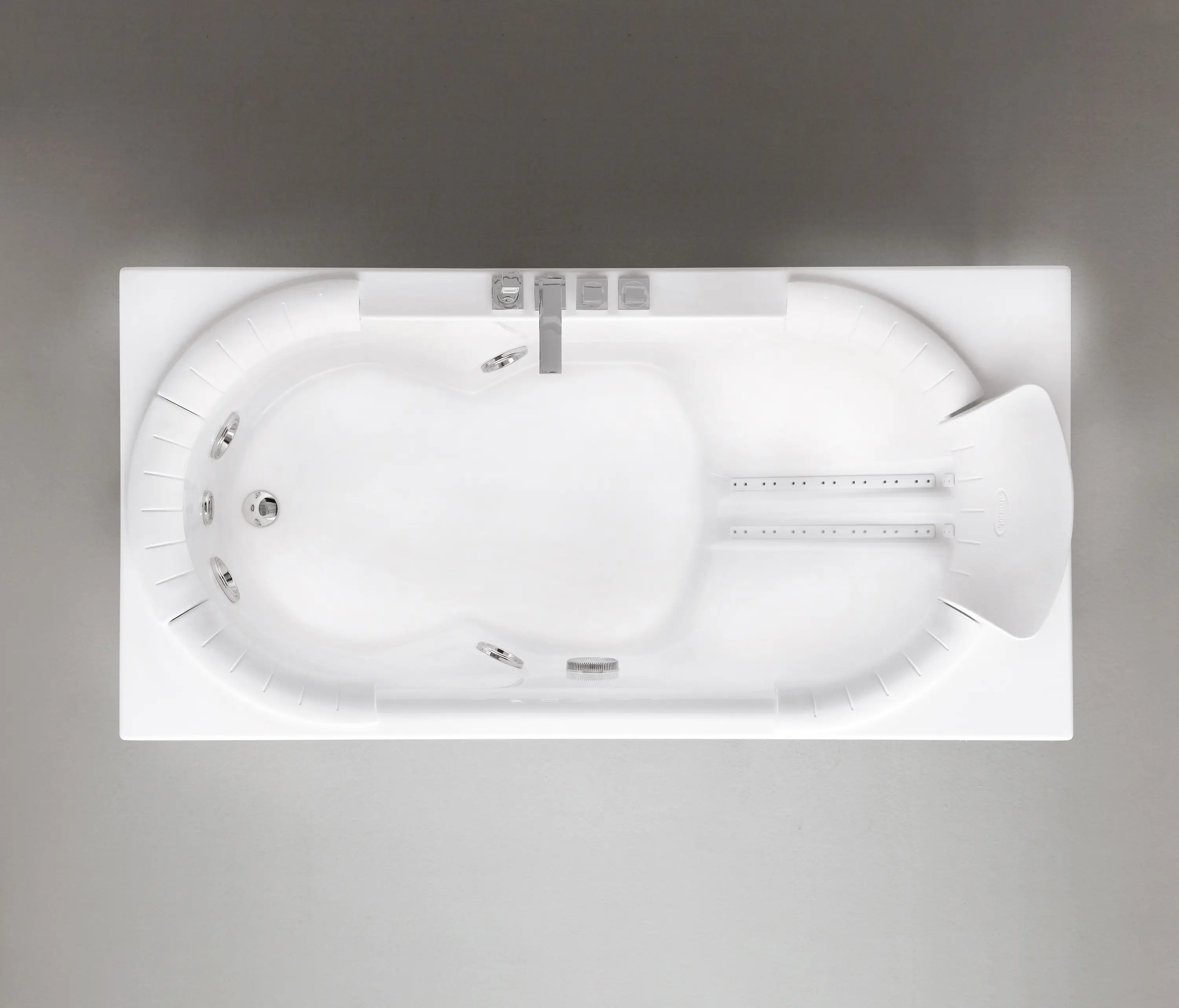 gallery-slide-0