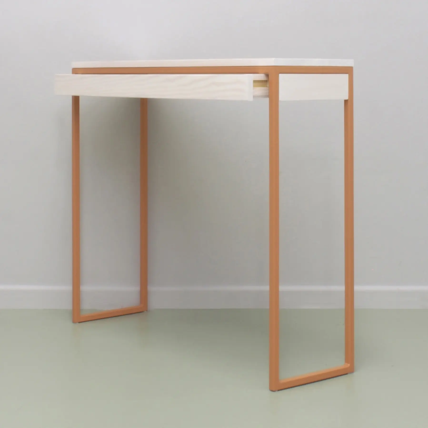 JOHANENLIES - Thorn Walnut