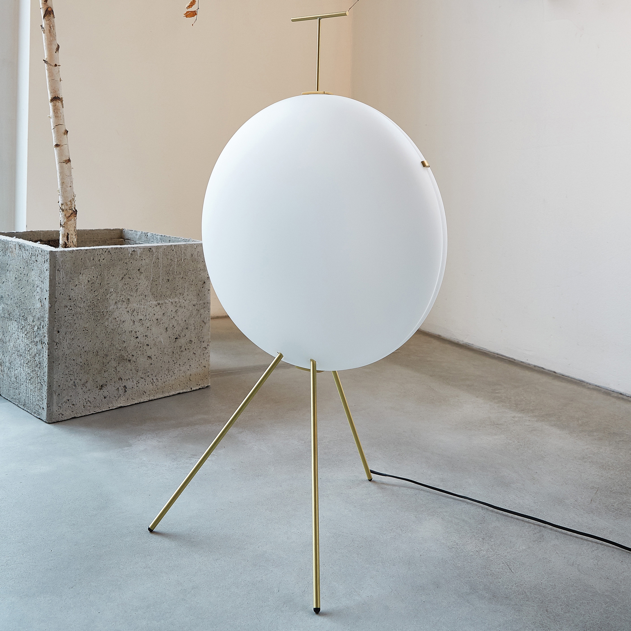 FLOOR LAMPS