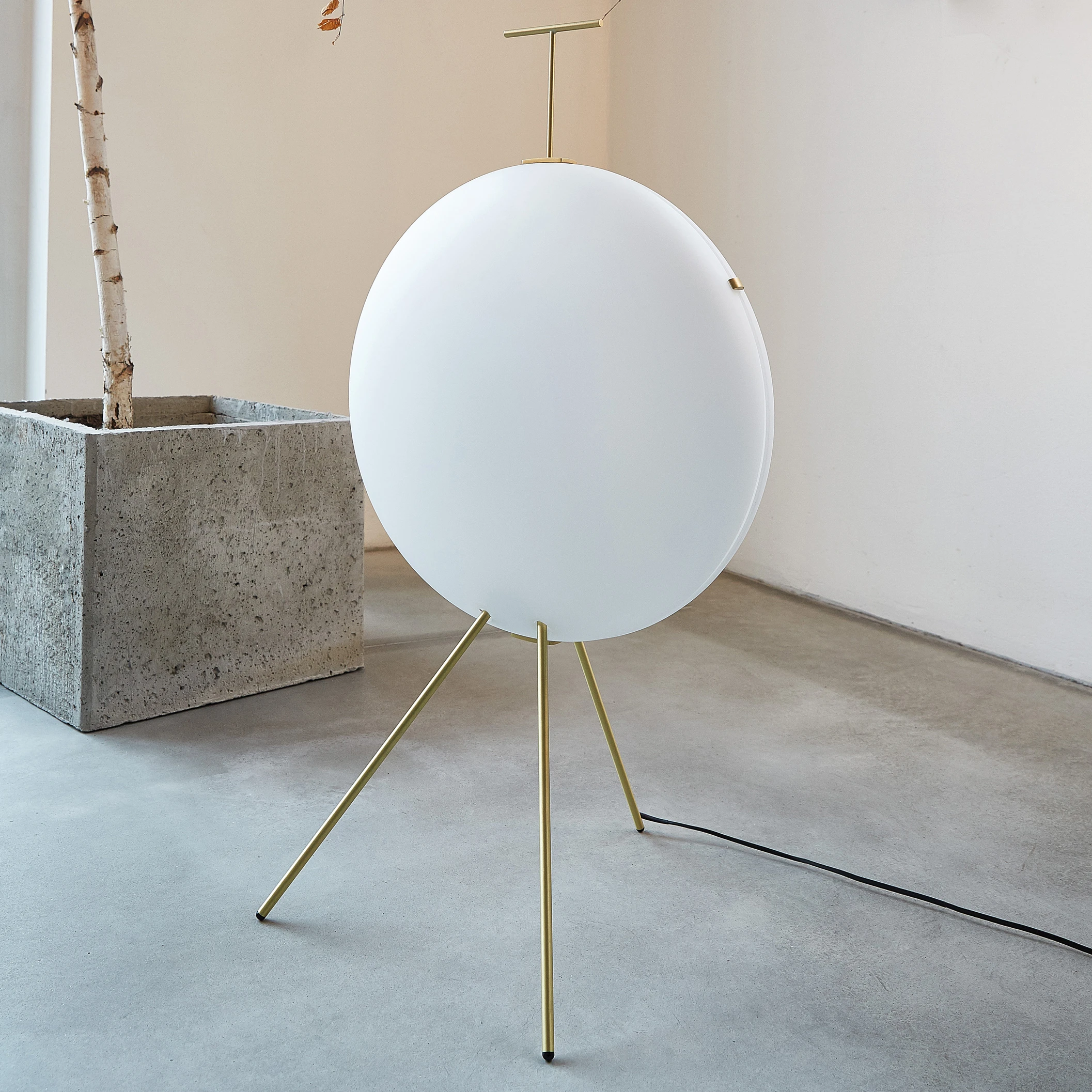 FLOOR LAMPS
