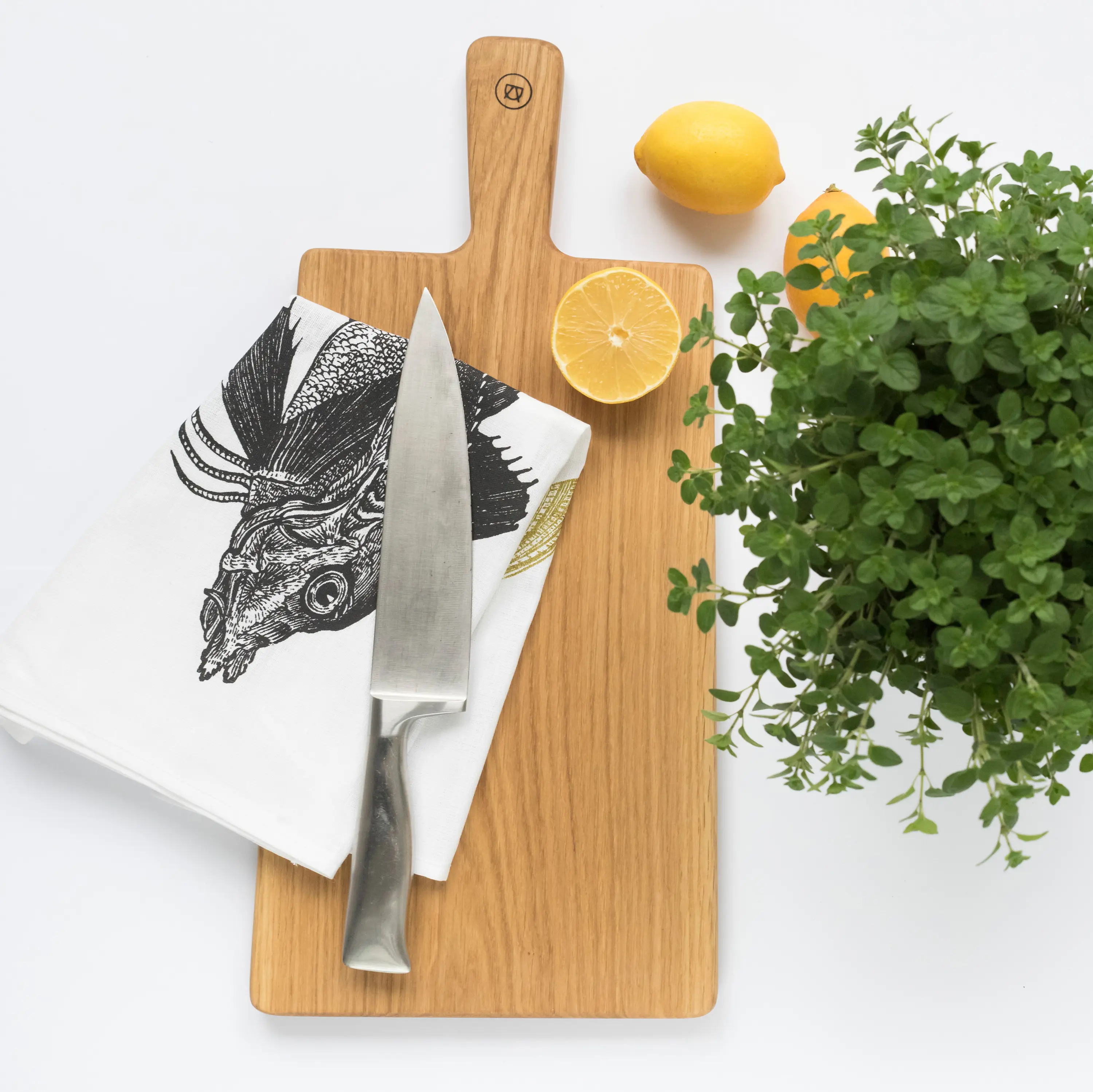 Anton Doll - Leni  Cutting board (Walnut)