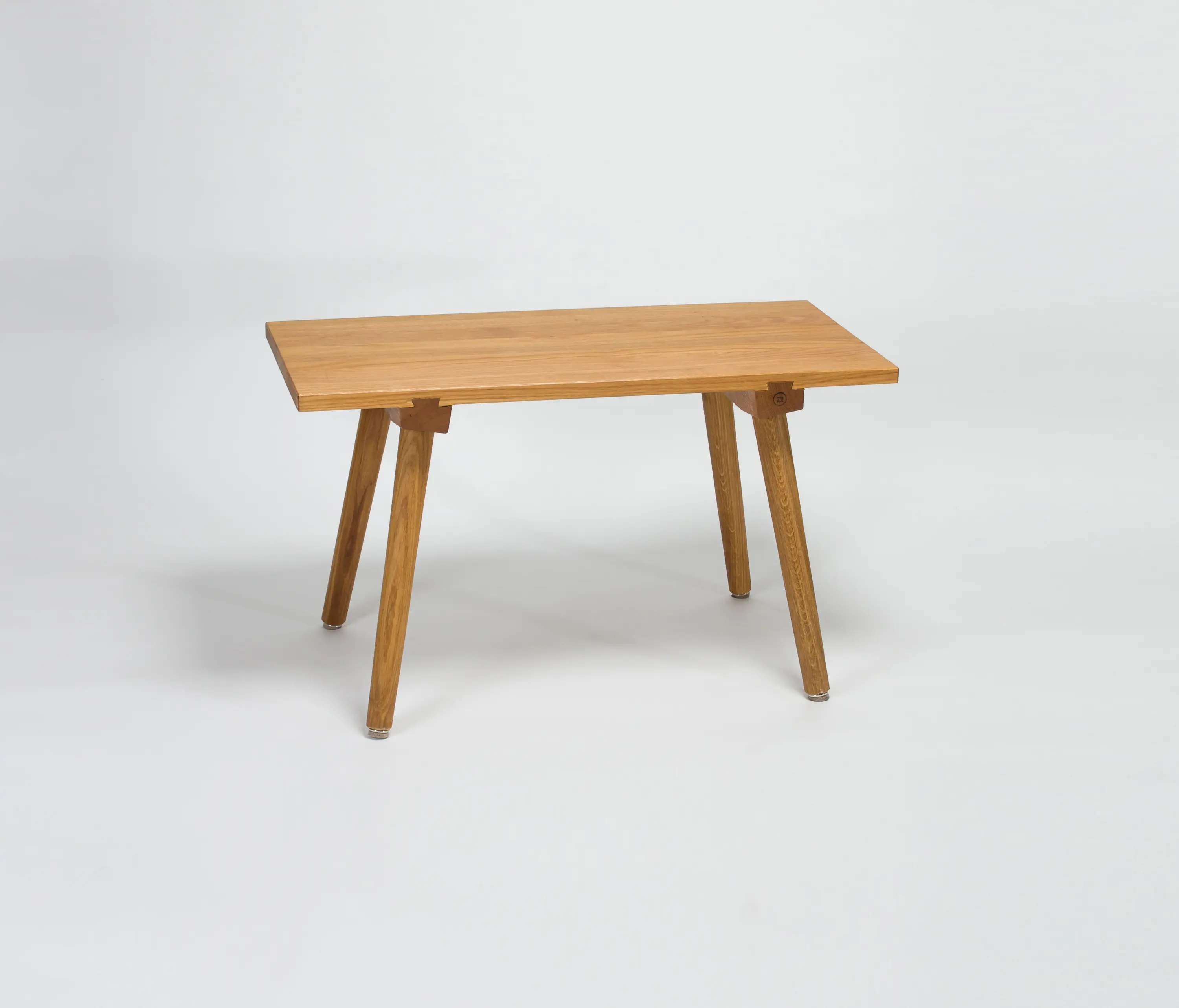 Anton Doll - Nikklas Bench