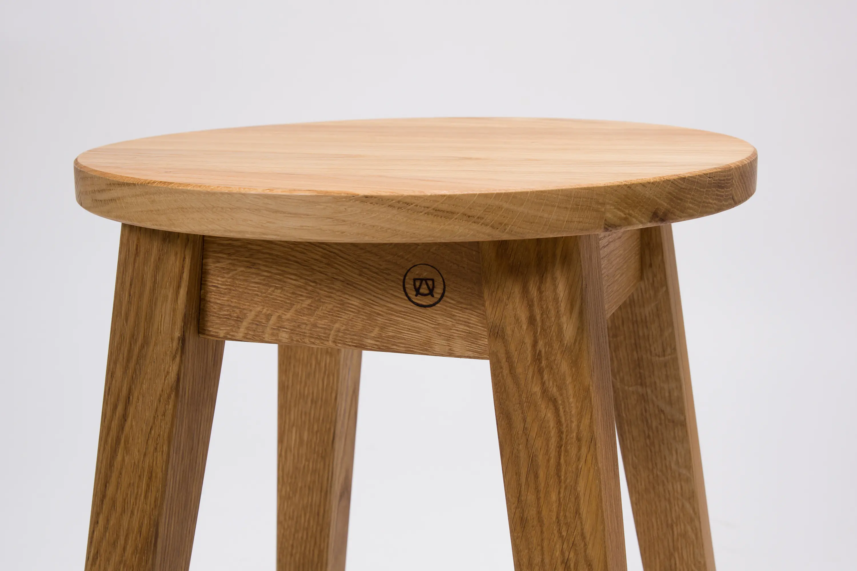 Anton Doll - Josef Barstool
