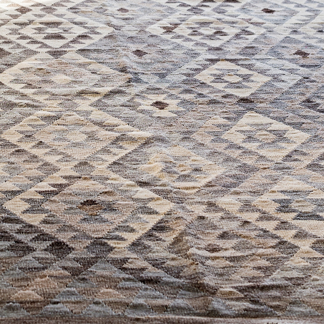 Mostra il prodotto Kelim natural grey del produttore massimo copenhagen