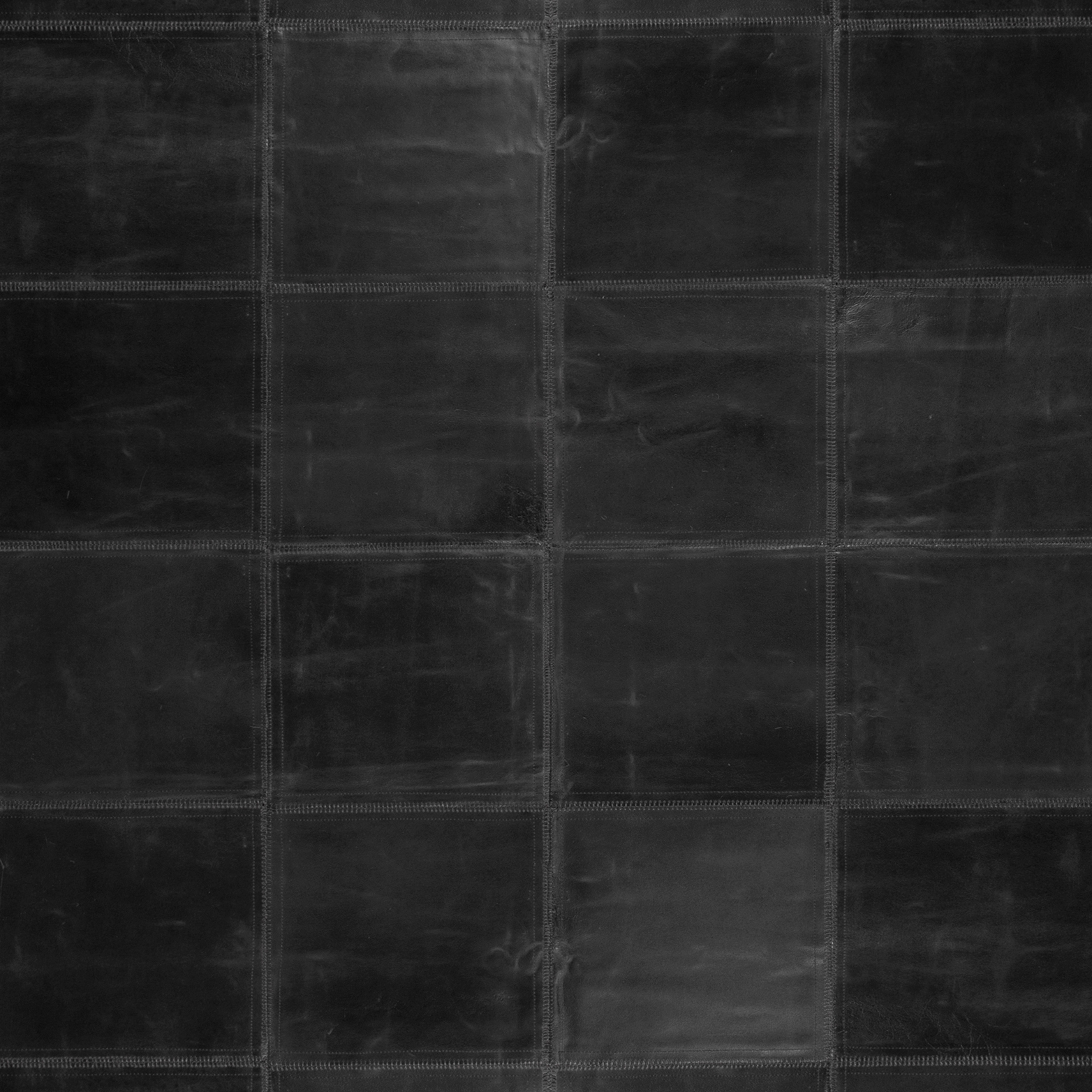 Mostra il prodotto LeatheRrug  black del produttore massimo copenhagen