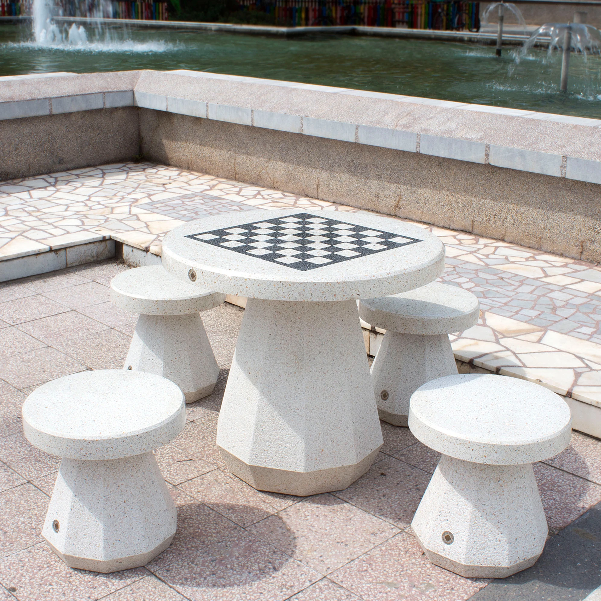 OUTDOOR TABLES