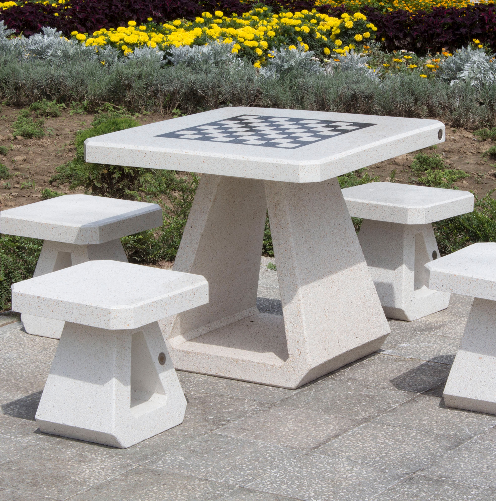 PLAY TABLES