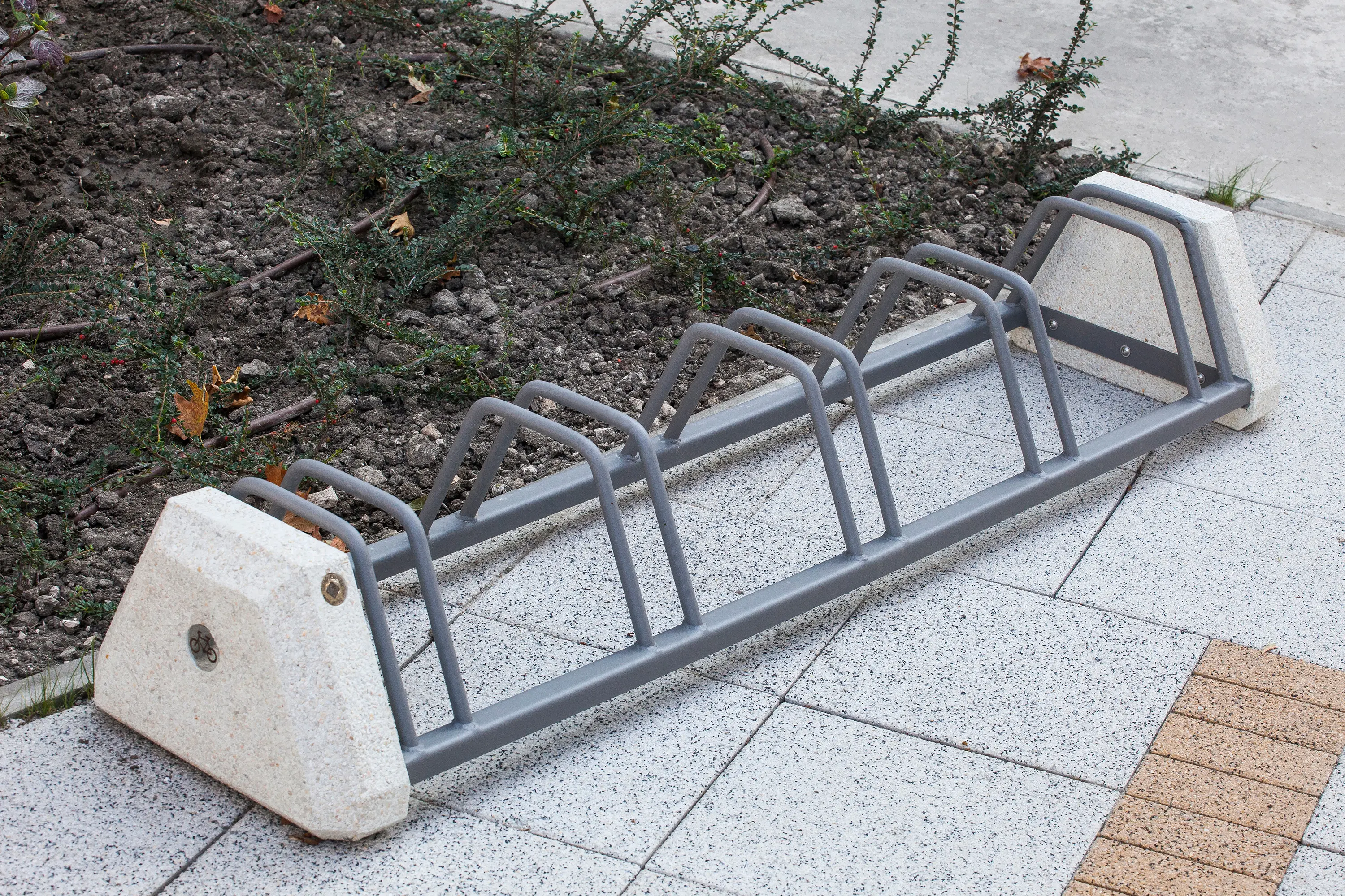 ETE - Bike Racks