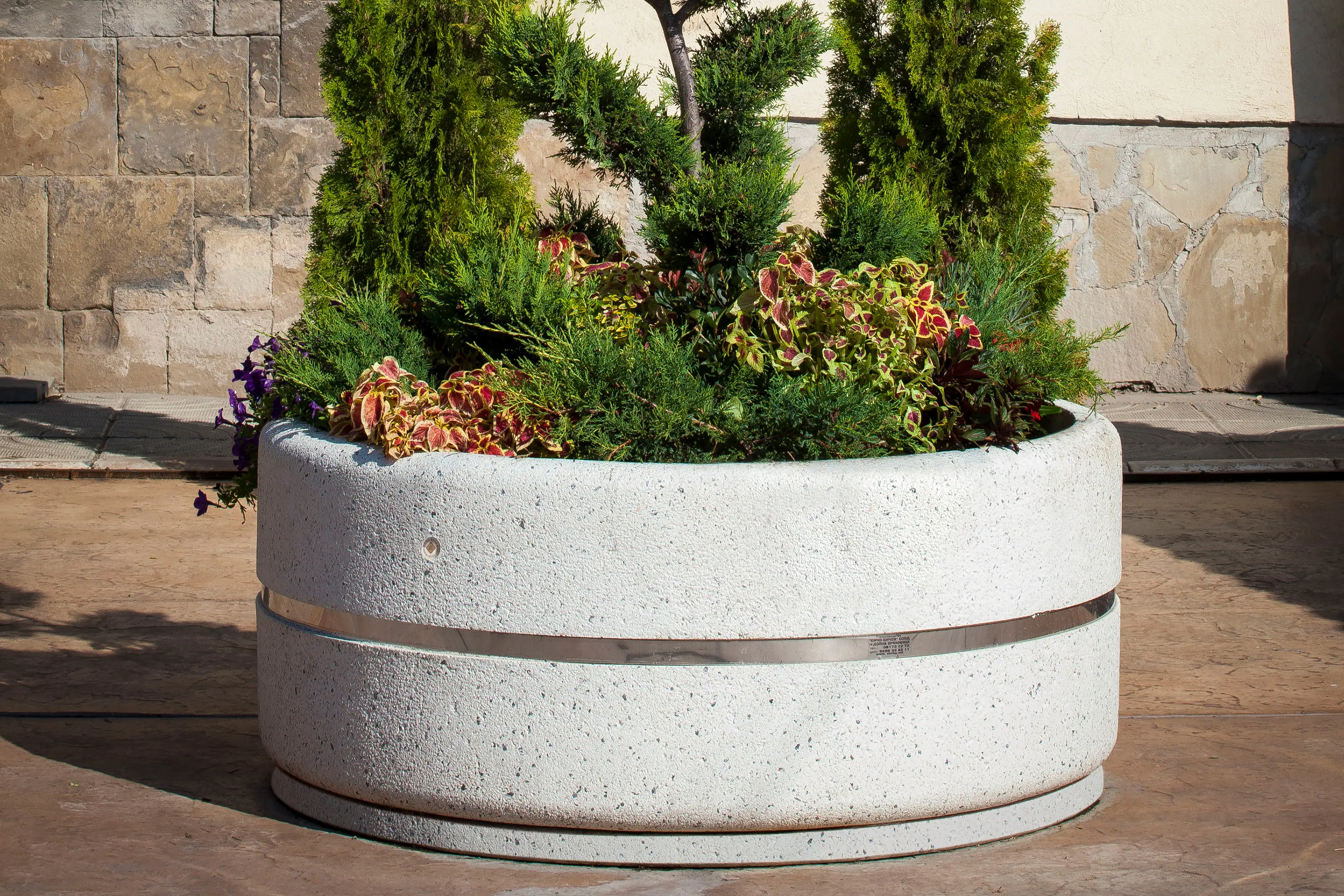 ETE - Round Concrete Planter 21