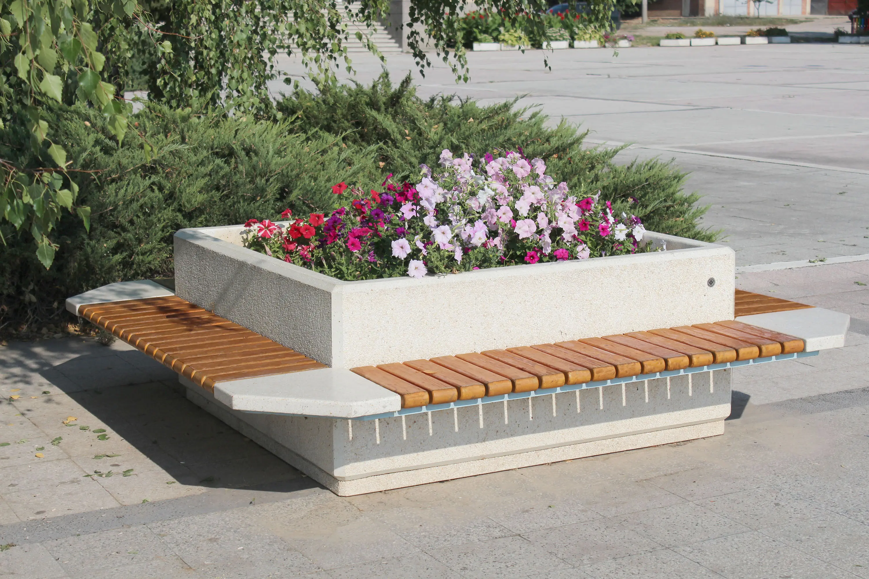 ETE - Square Planter Bench 225