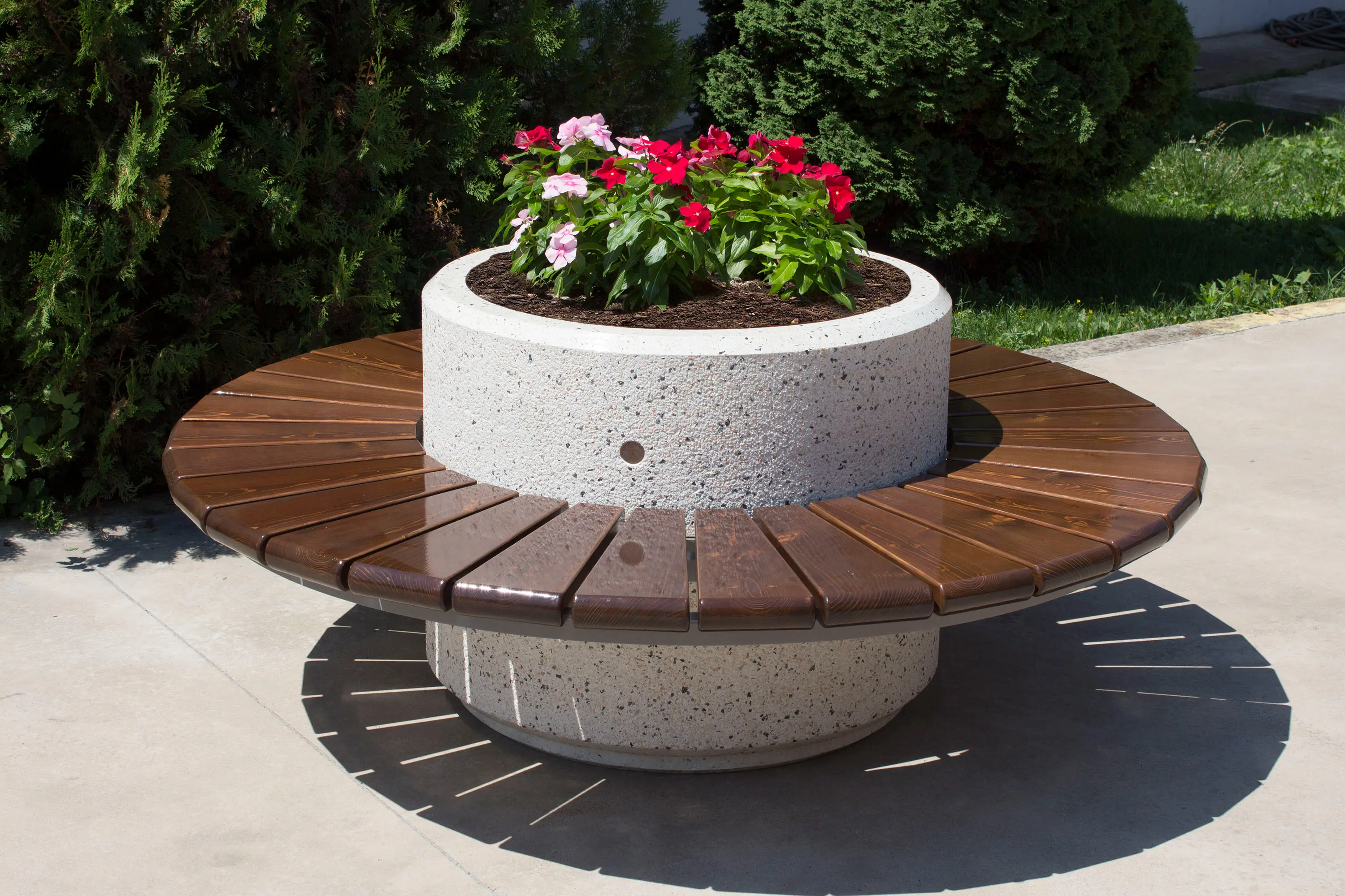 ETE - Round Planter Bench 92