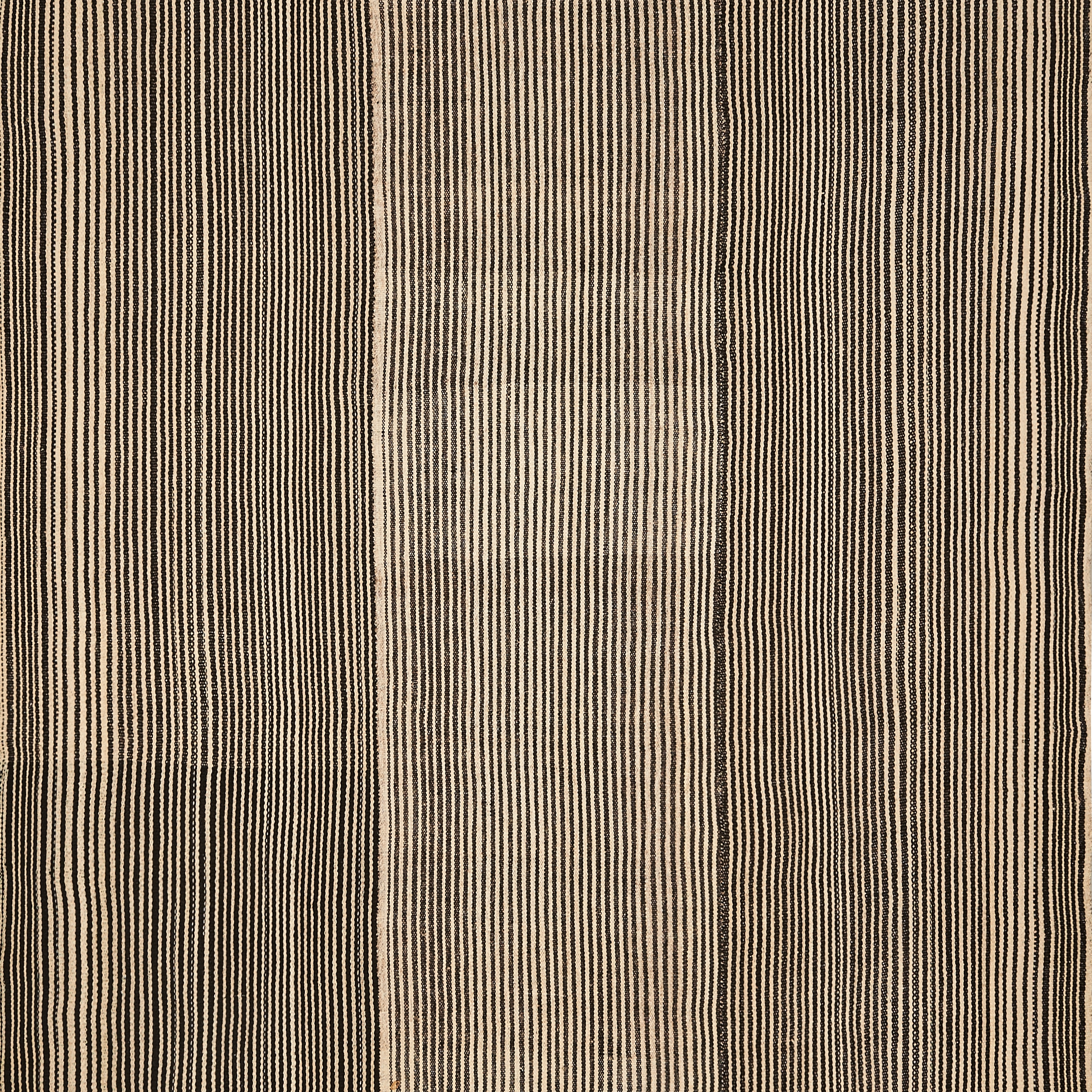 Afficher le produit Minimalism | ID 4991 du fabricant Lila Valadan