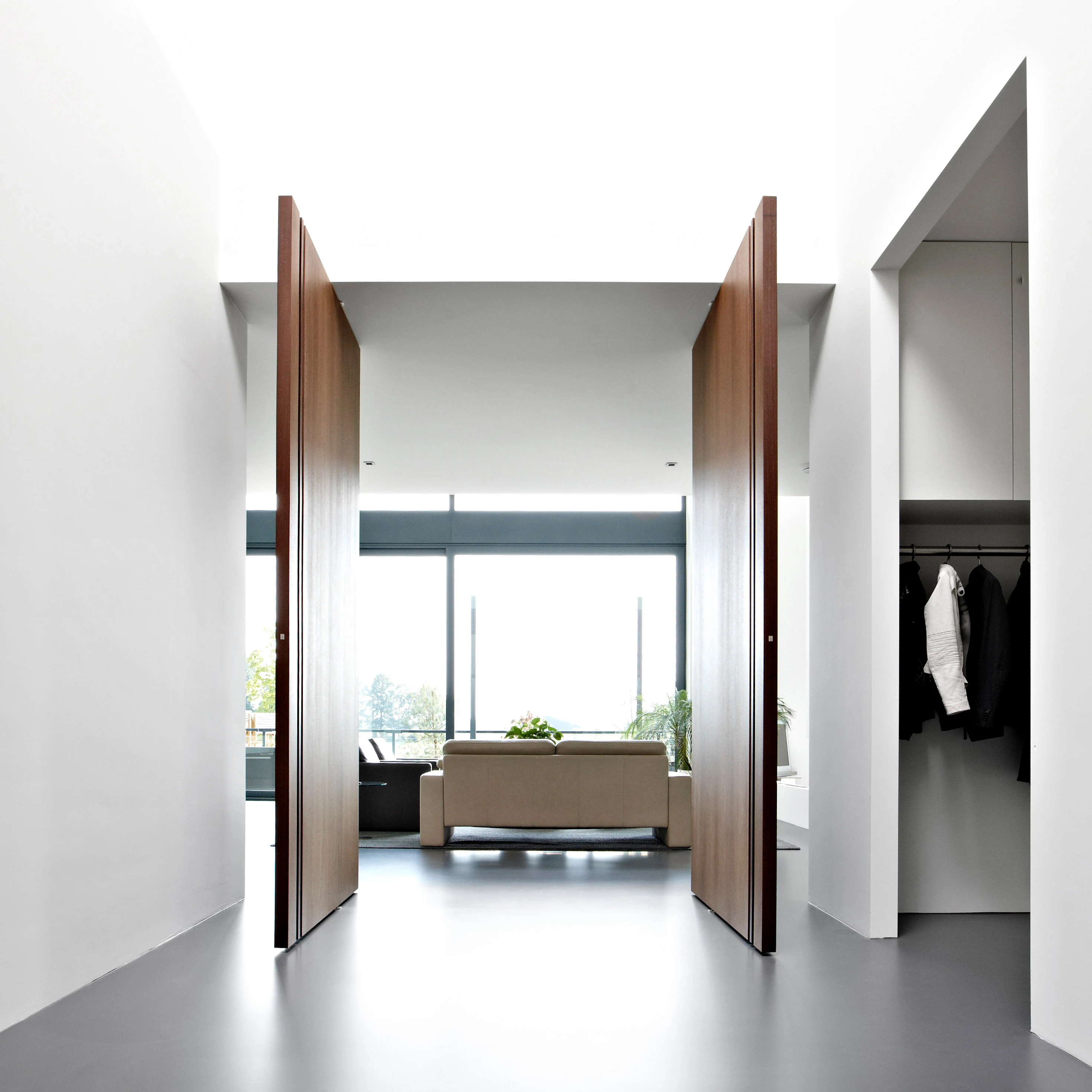 WOODEN PIVOT DOORS