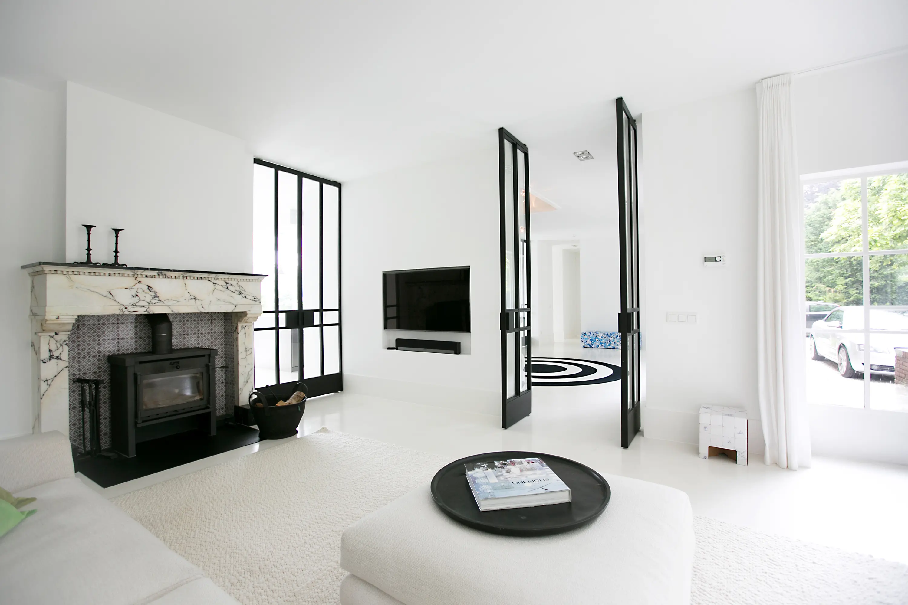 FritsJurgens - System M | Pivot Hinge in Steel Door