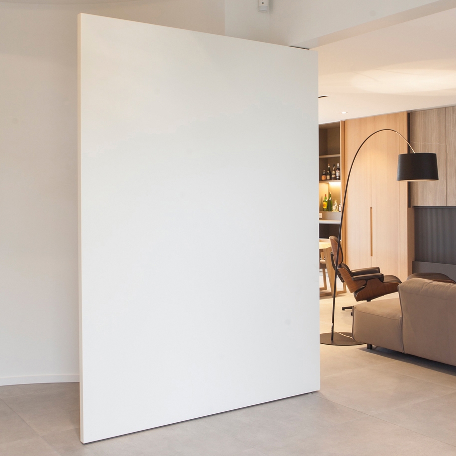 Produkt System M | Pivot Hinge in Wooden Door des Herstellers FritsJurgens anzeigen