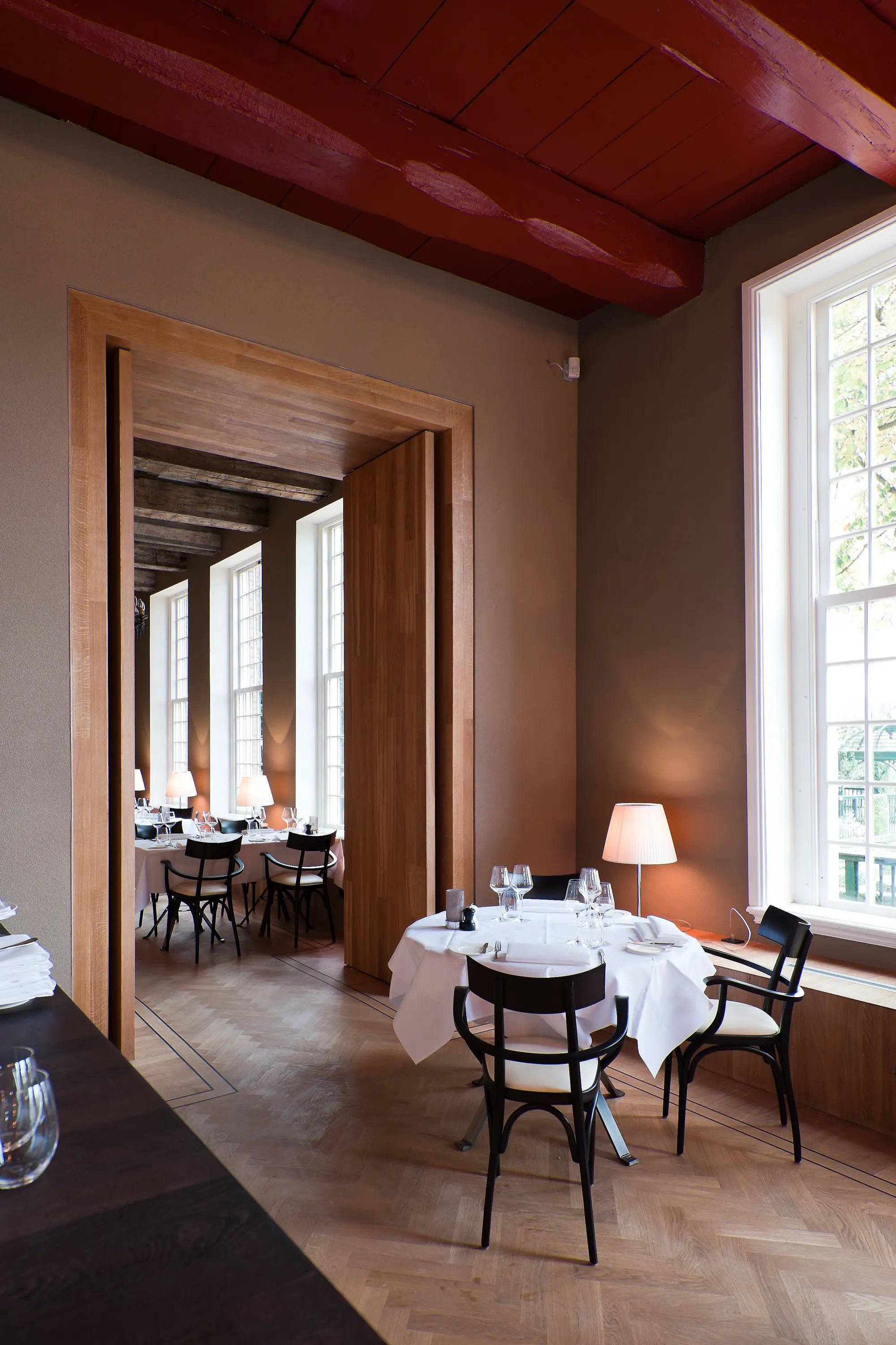 FritsJurgens - System M | Wooden Pivot Door