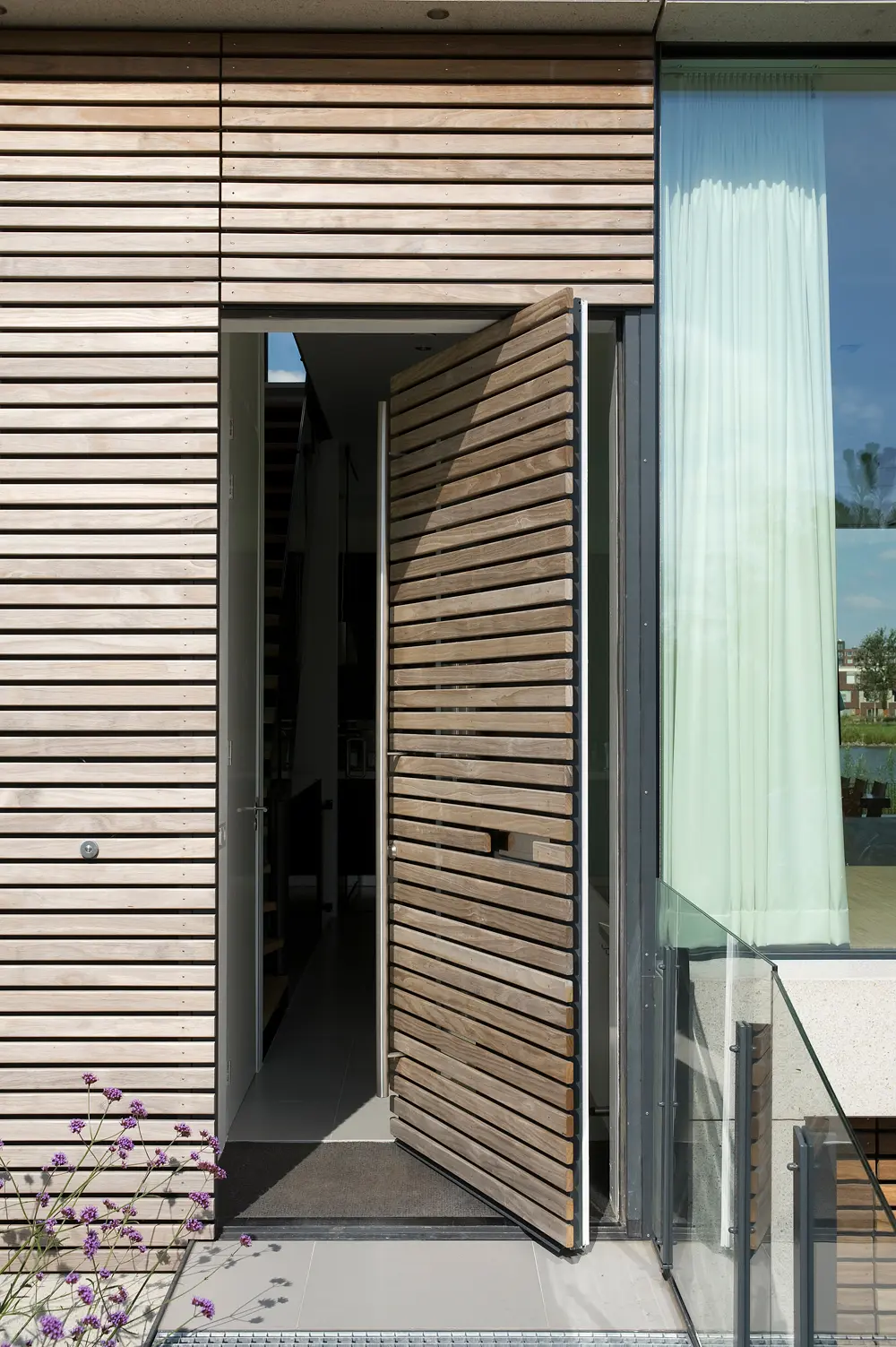 FritsJurgens - System One | Entrance Pivoting Door