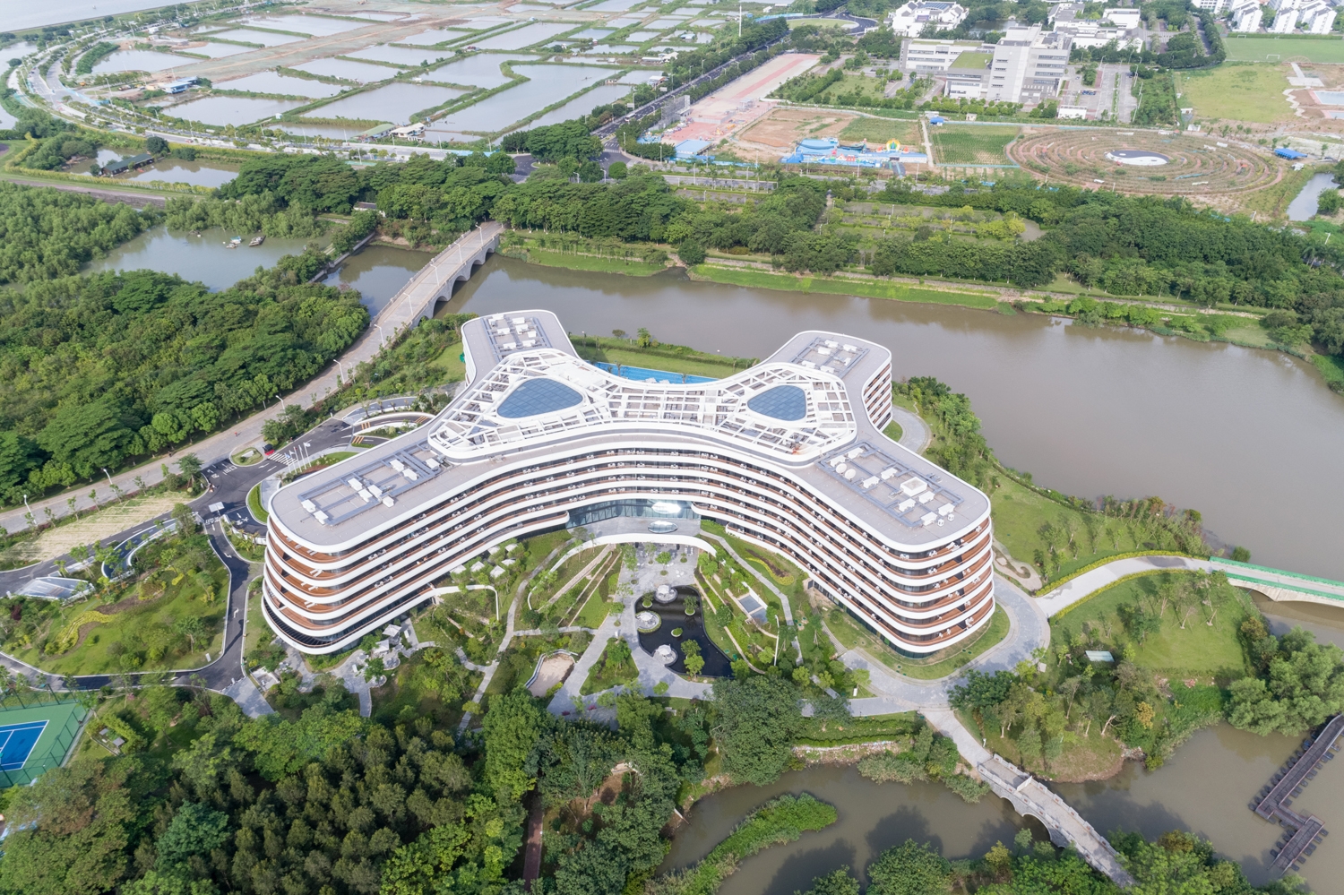 Lees oor projek Hotel LN Garden