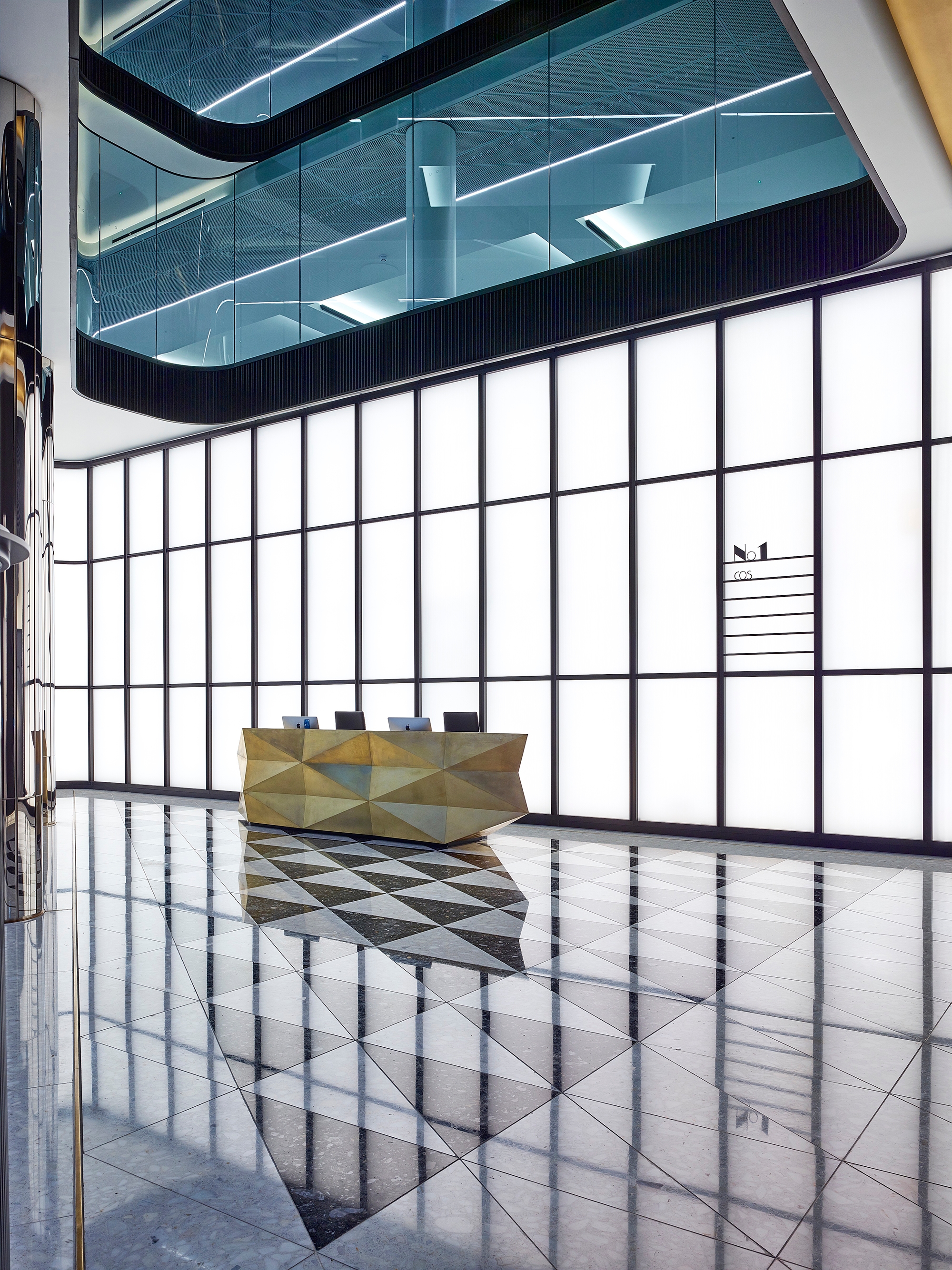 Erfahre mehr über das Projekt One New Oxford Street