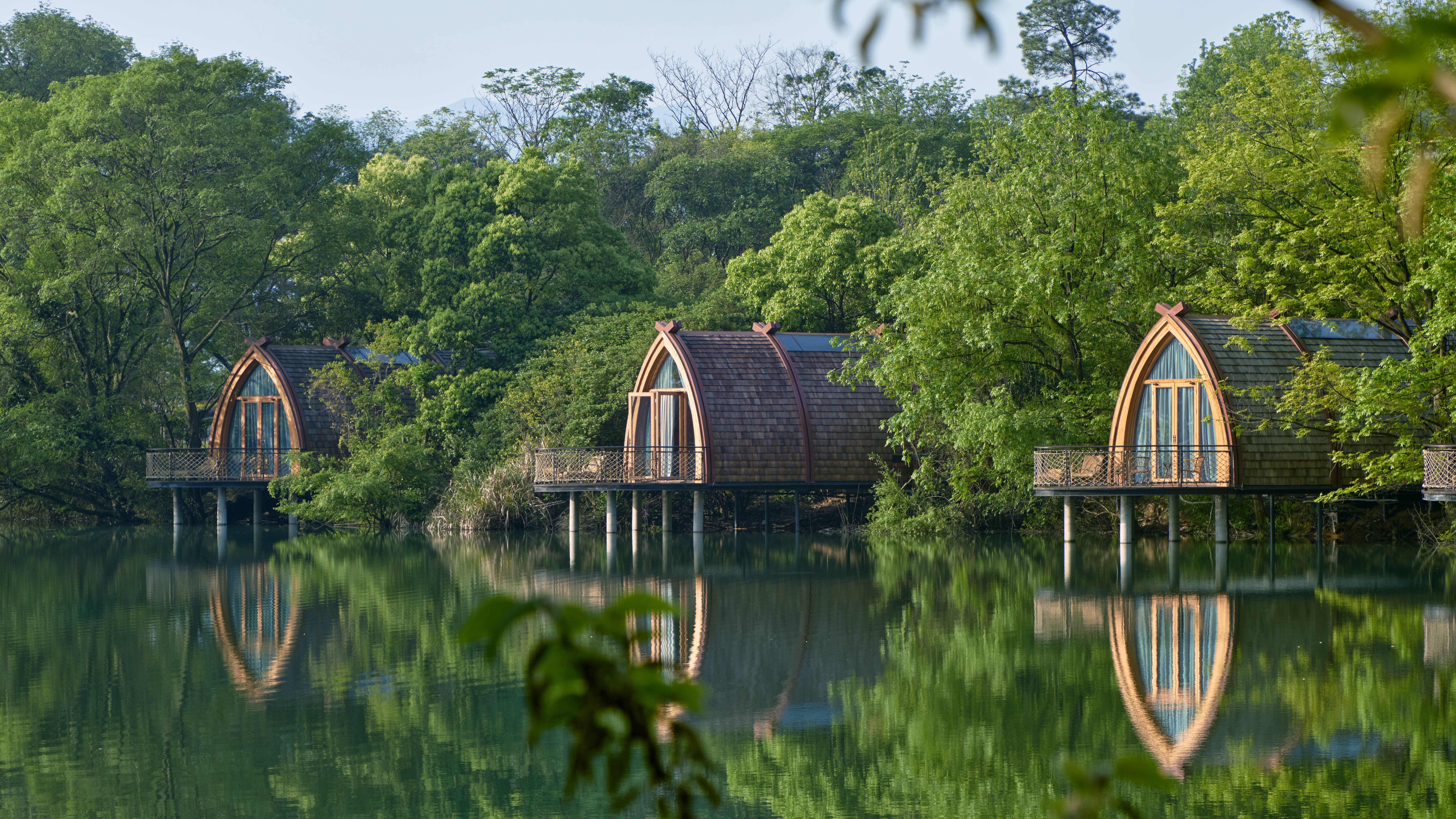 Lees oor projek Boat Rooms on the Fuchun River