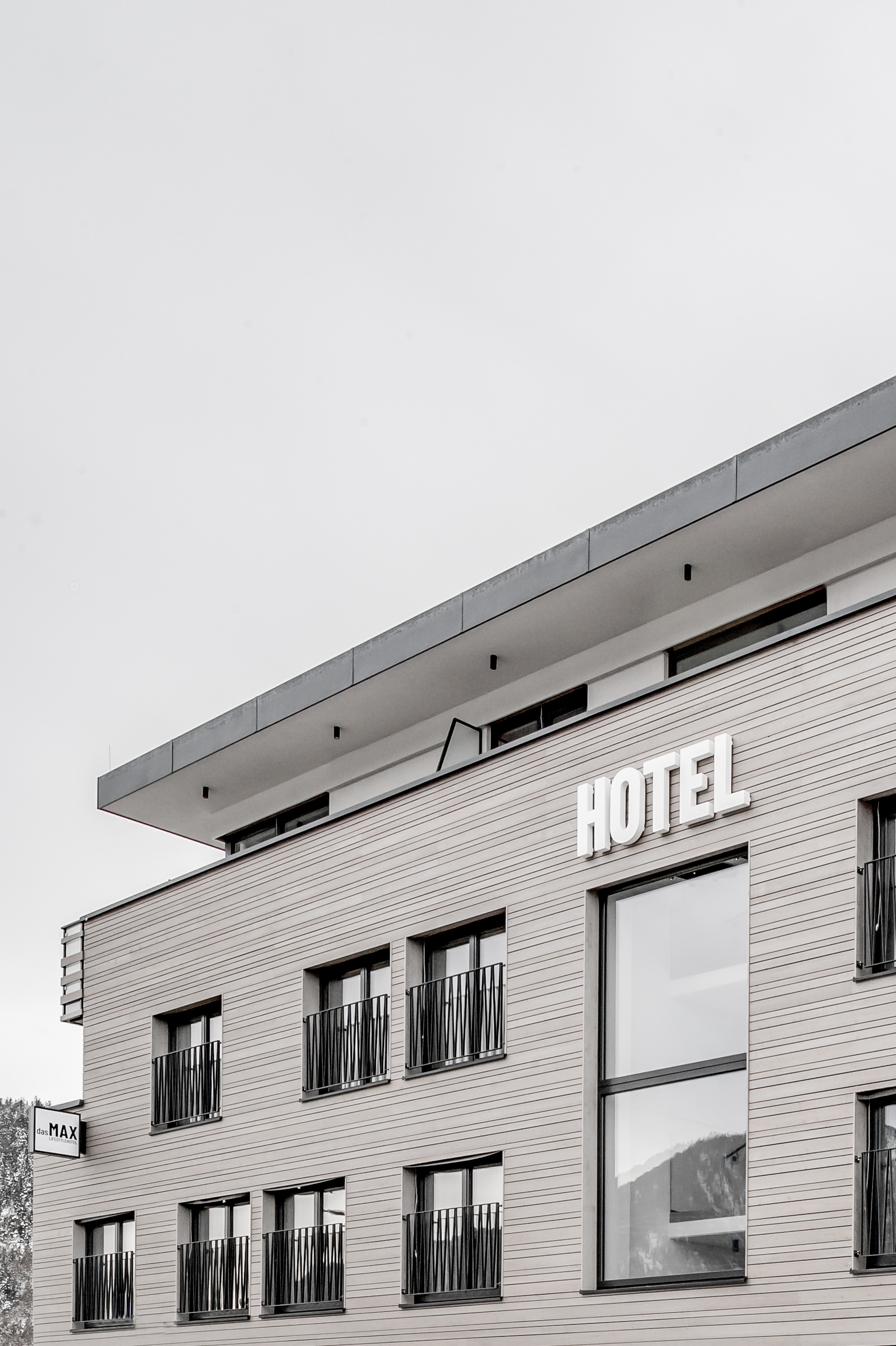 Read about project Max Hotel