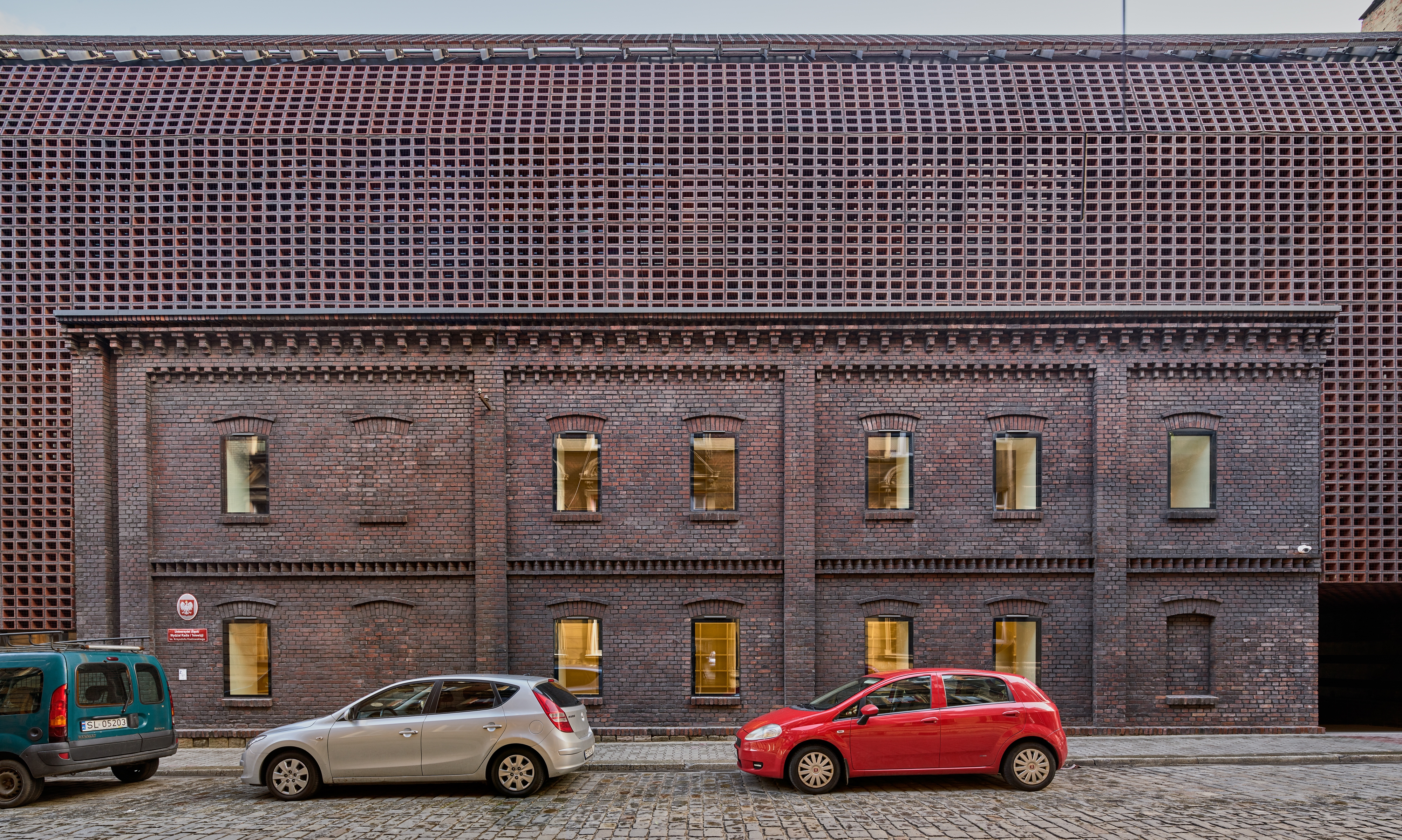 Leggi sul progetto Silesia University's Radio and TV Department