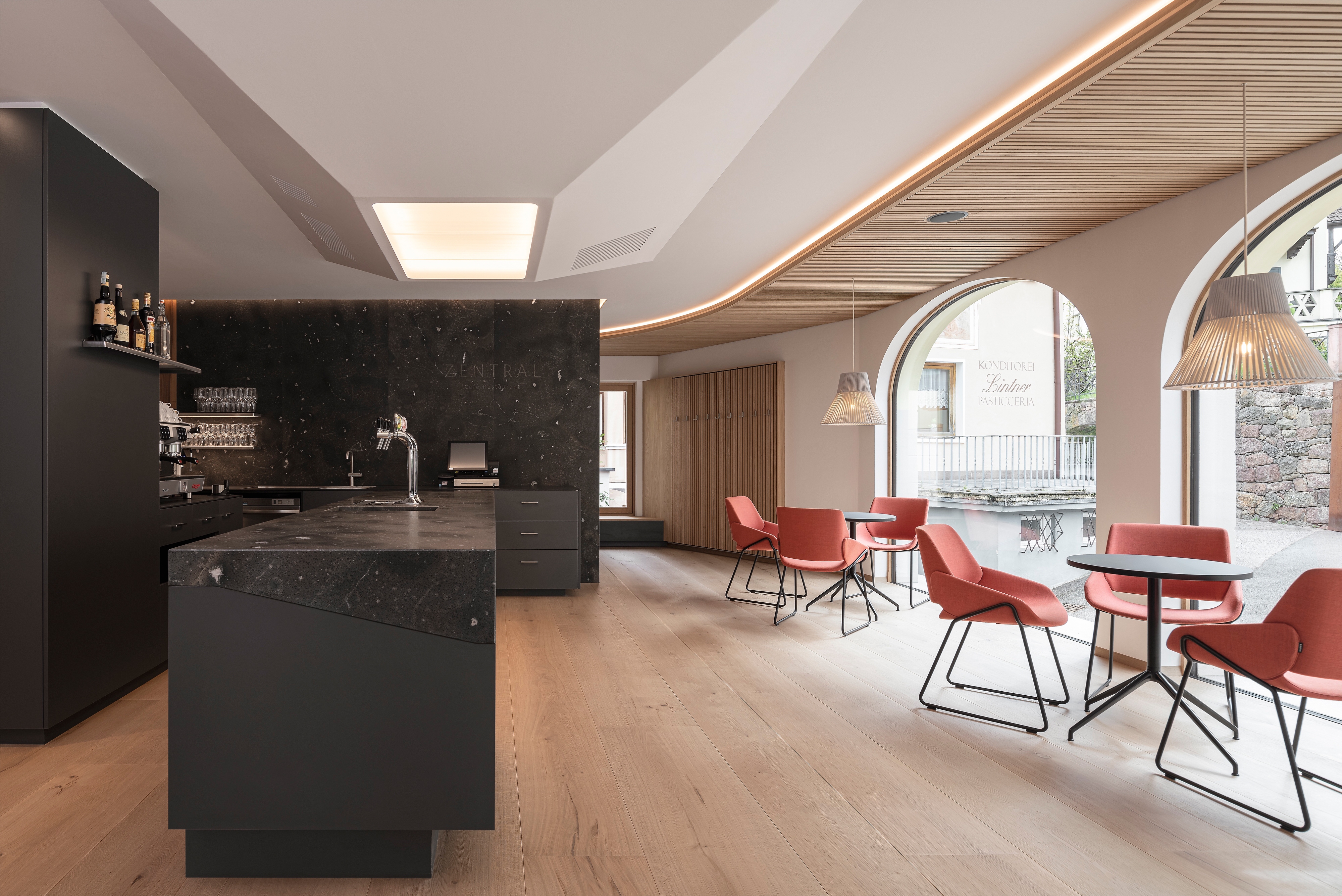 Leer sobre el proyecto ZENTRAL Café & Restaurant