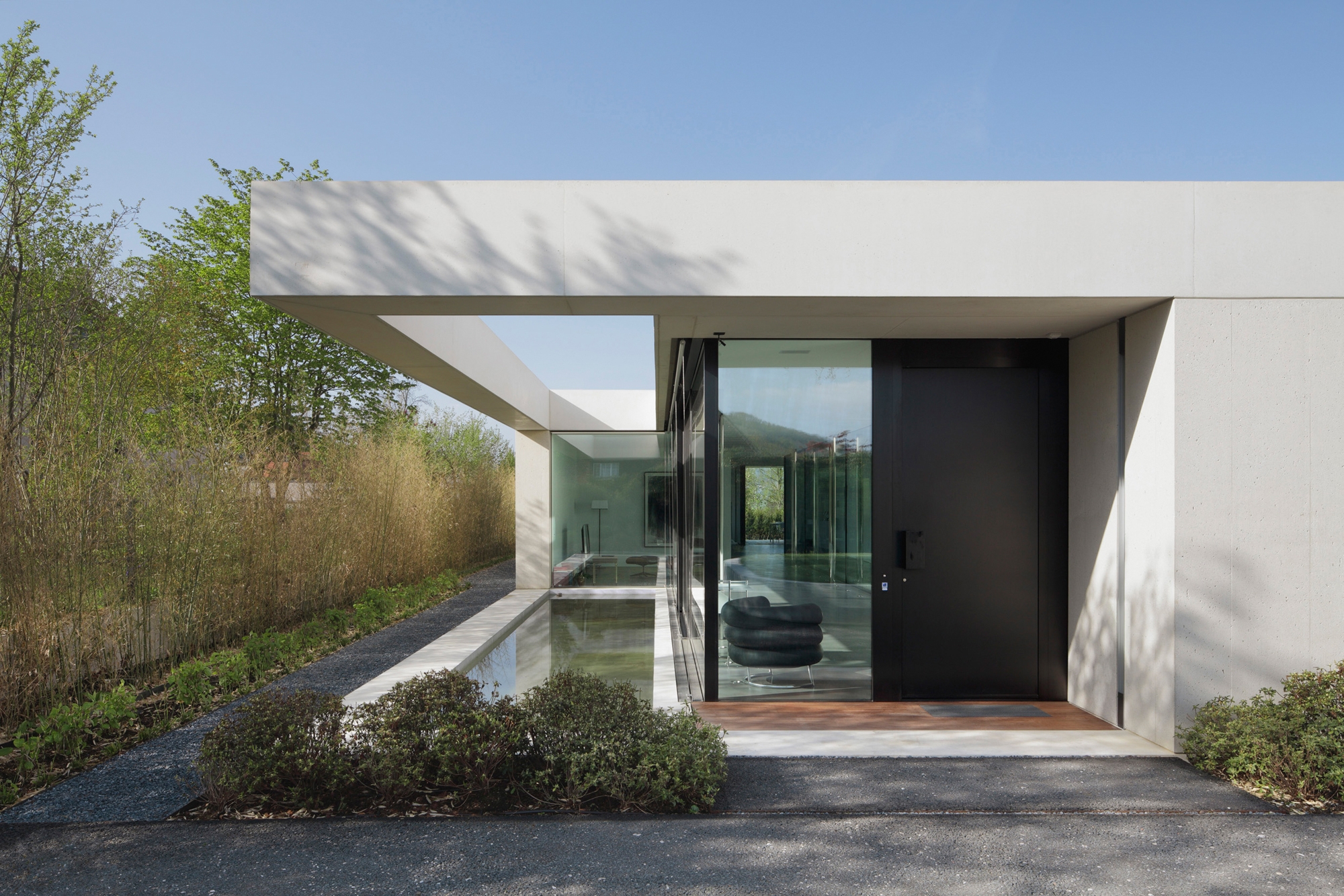 atrium アトリウム　Werner Blaser　
　本　建築　中庭　回廊 atrium アトリウム Werner Blaser 本 建築 中庭 回廊 - メルカリ