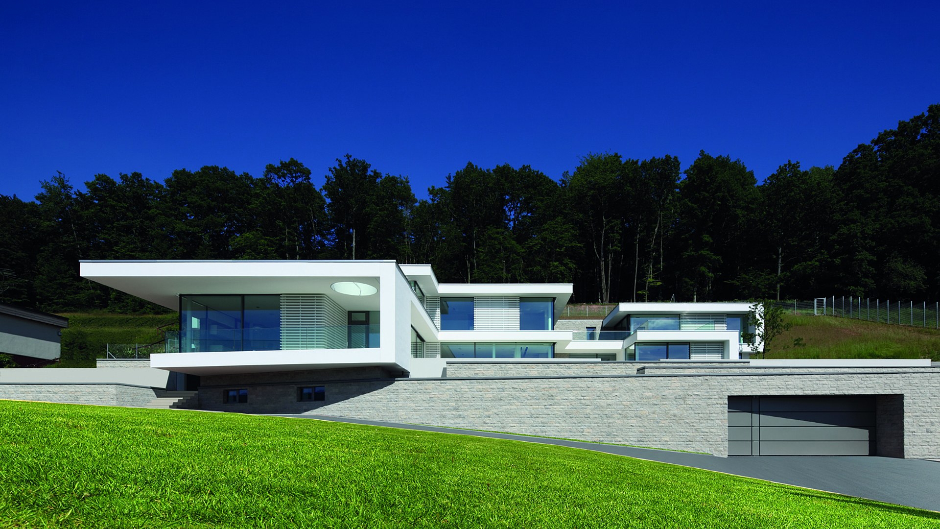 Leggi sul progetto Hillside Villa