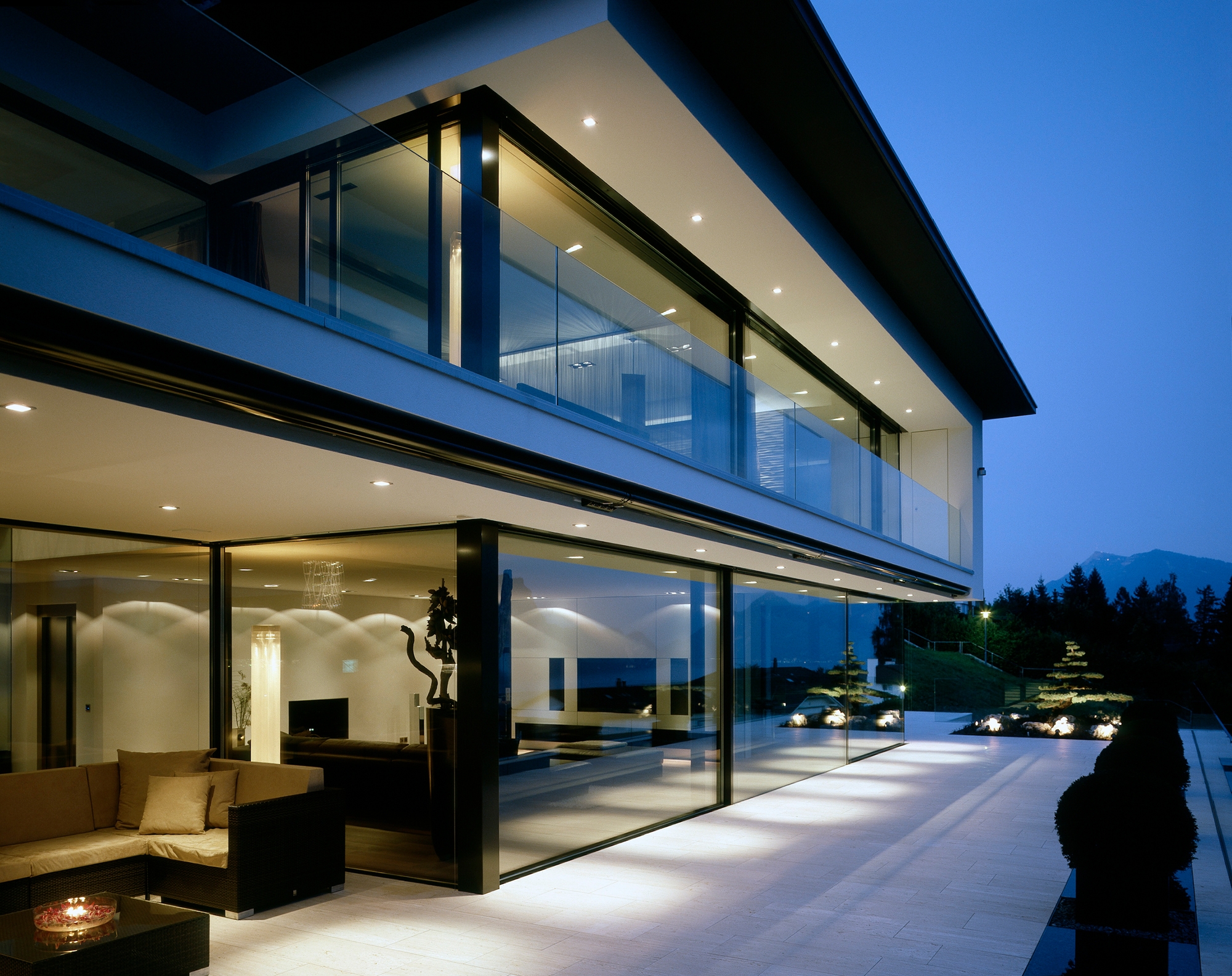 Leggi sul progetto Lake Villa