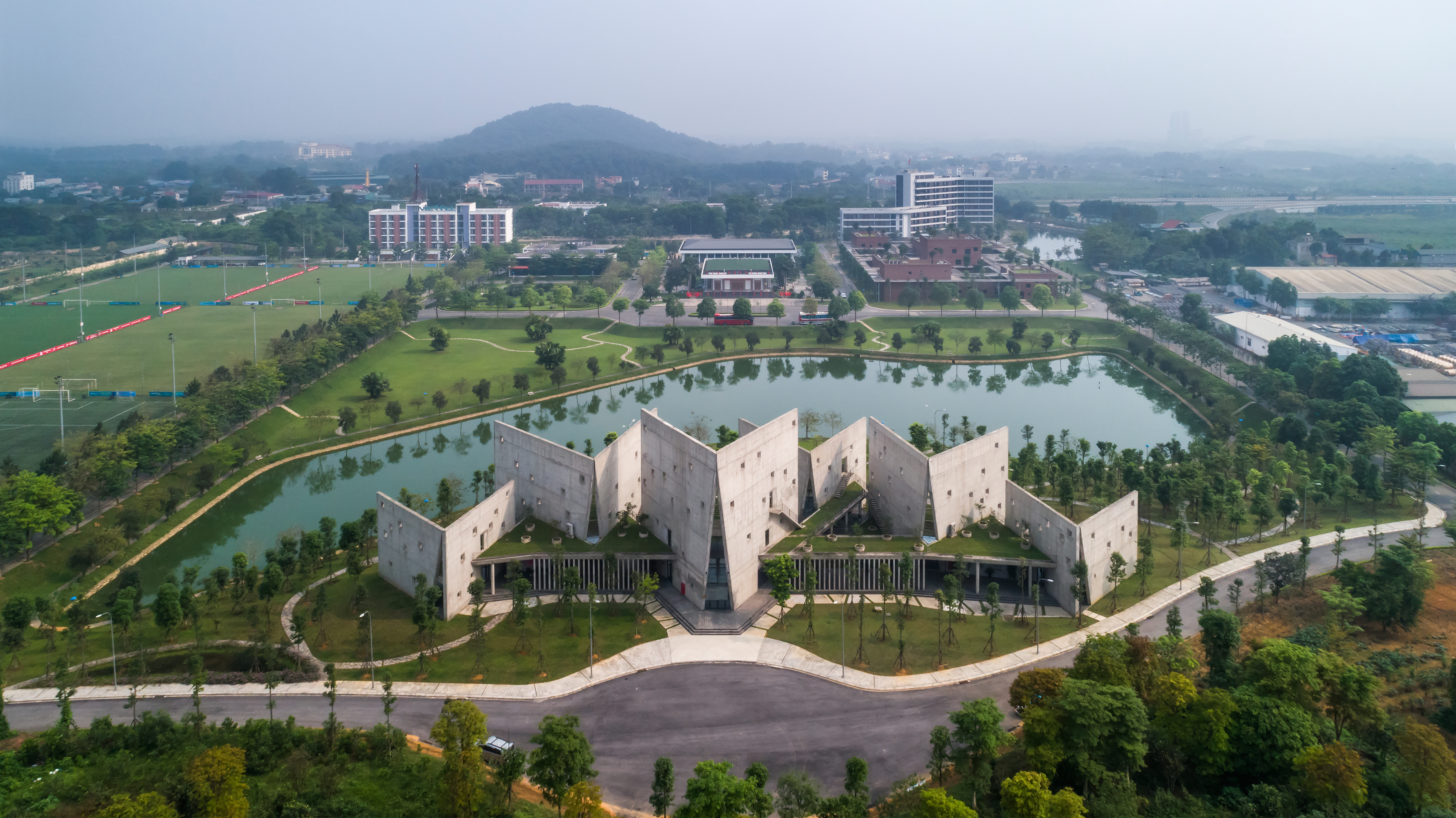 Read about project Viettel Offsite Studio