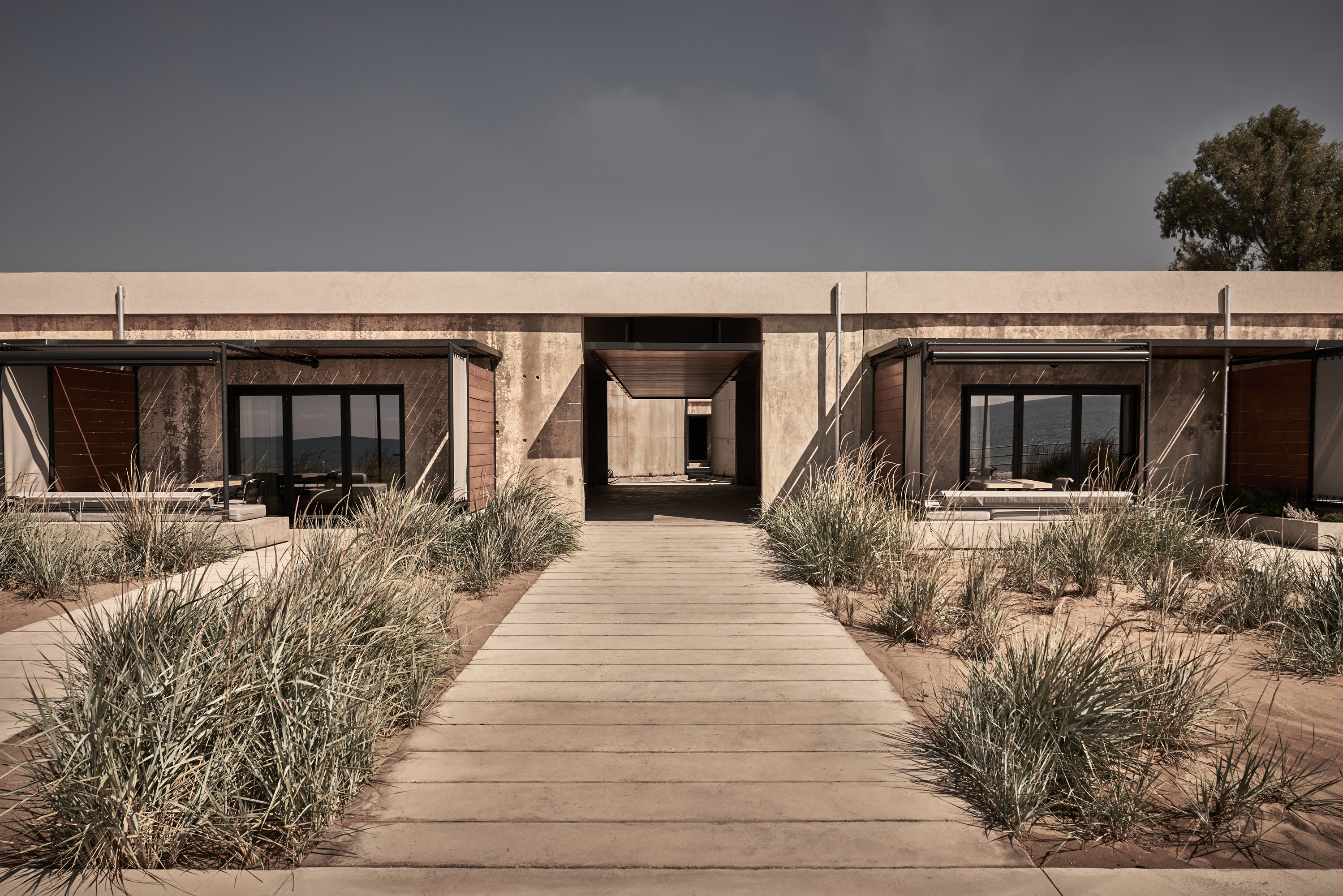 Read about project Dexamenes Seaside Hotel