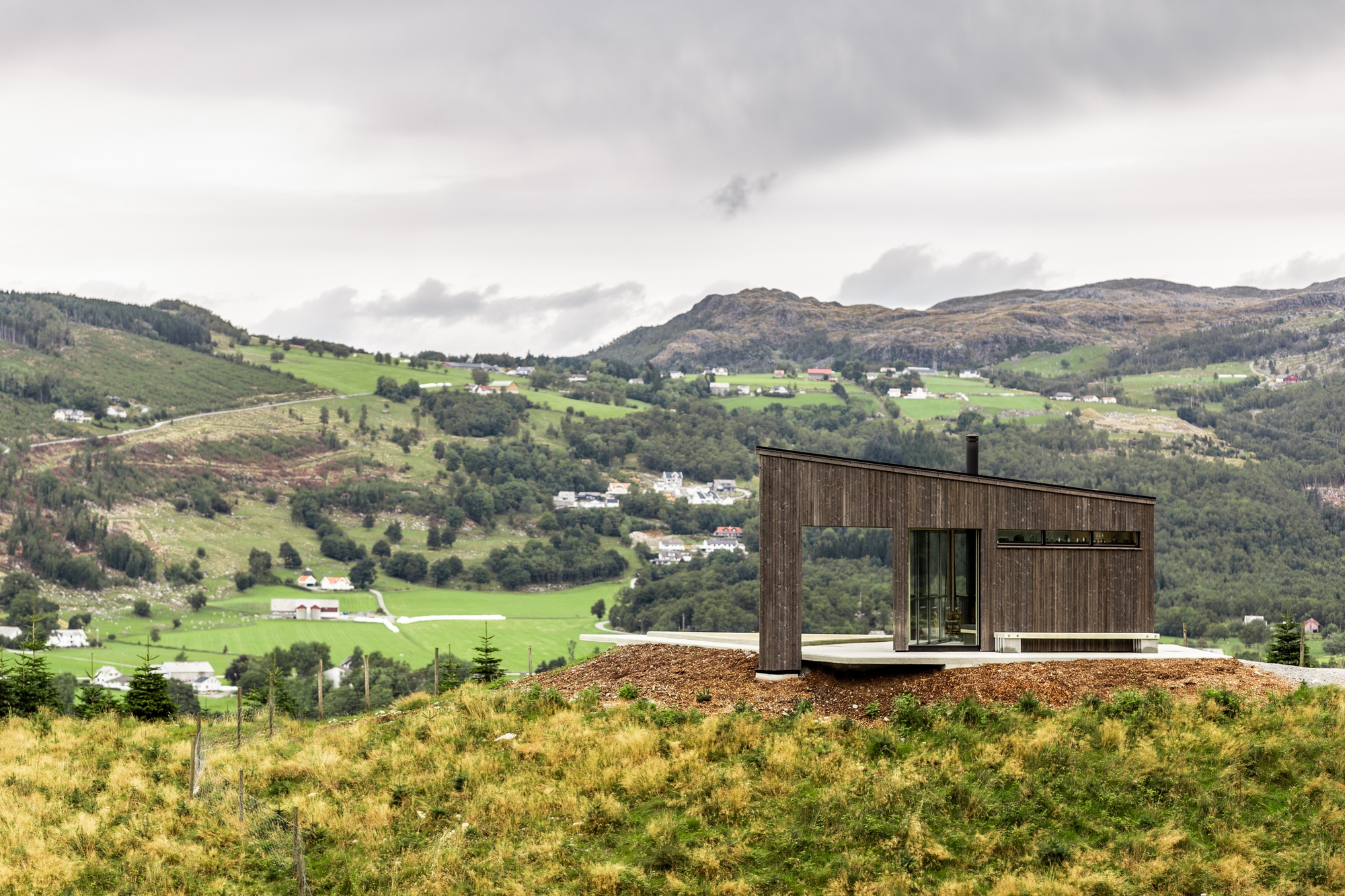 Lees oor projek Viewpoint Vaulalia Retreat