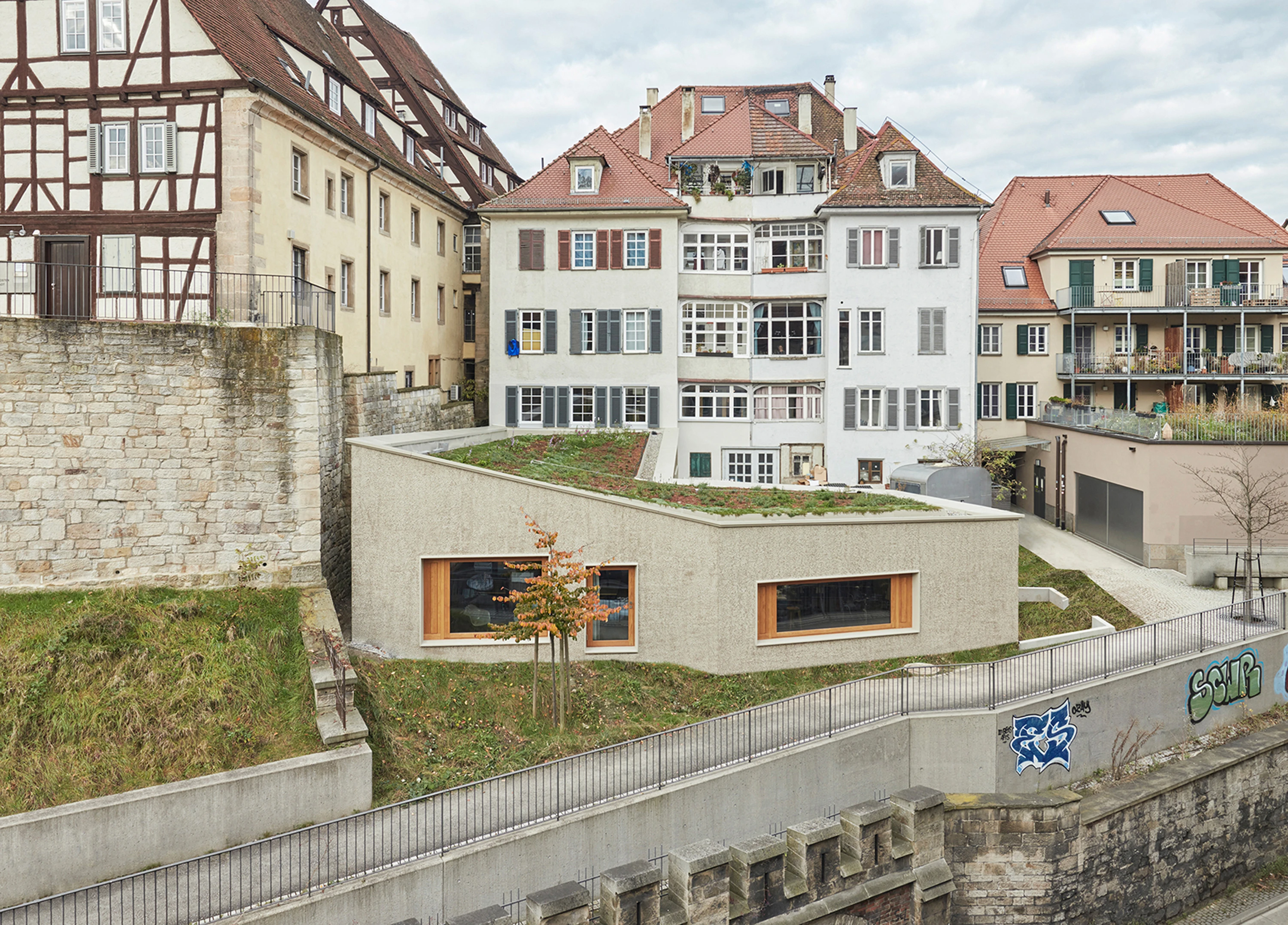 Hauptbild für das Projekt Umbau und Anbau Wohn- und Geschäftshaus