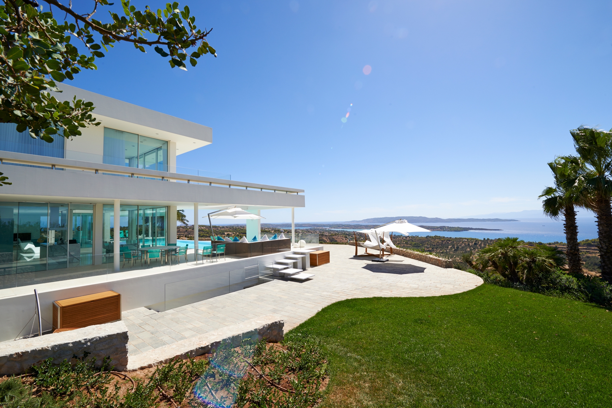 Read about project Villa am Meer // zargenlose Türen