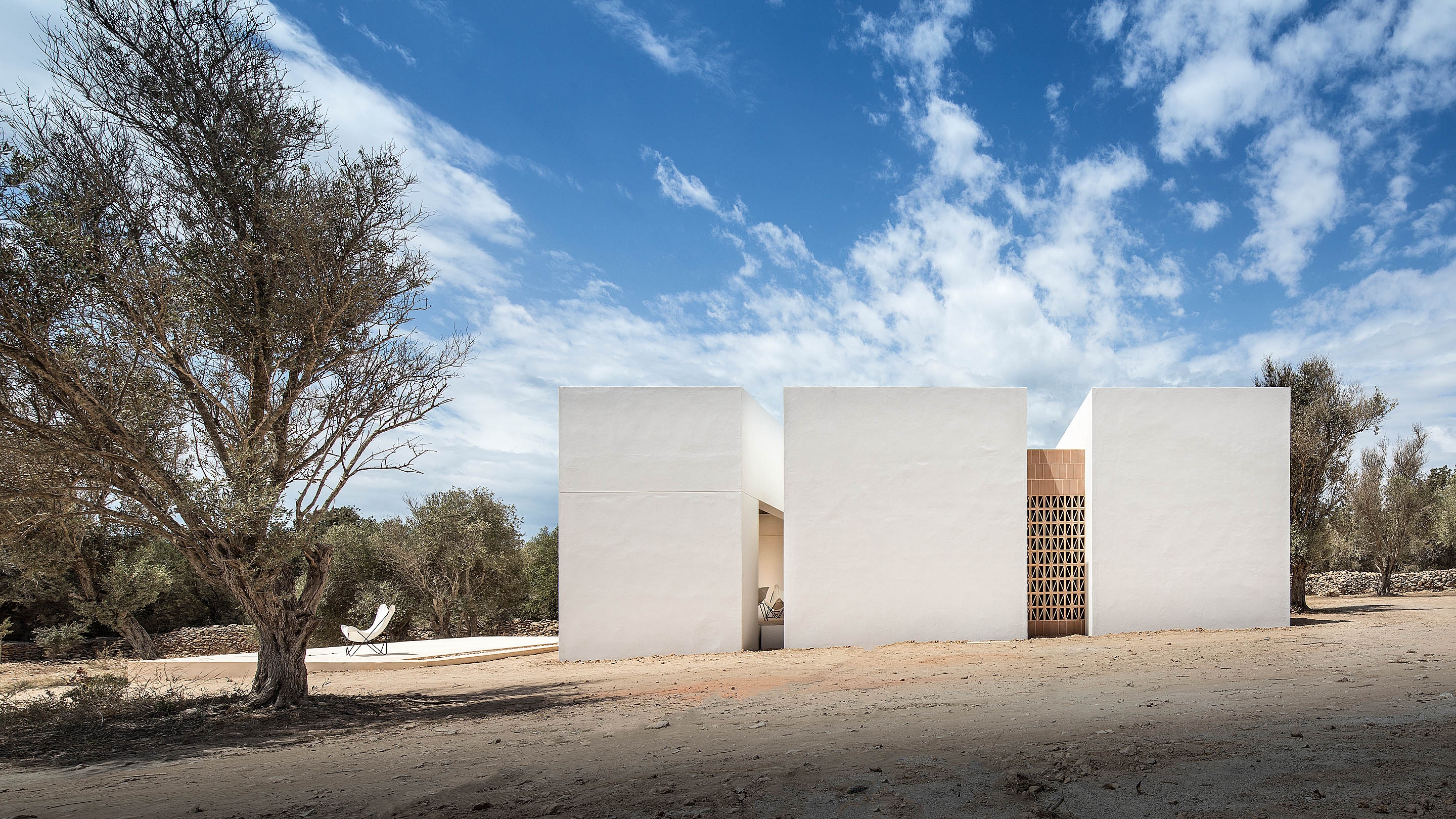 Read about project Es Pou House in Formentera