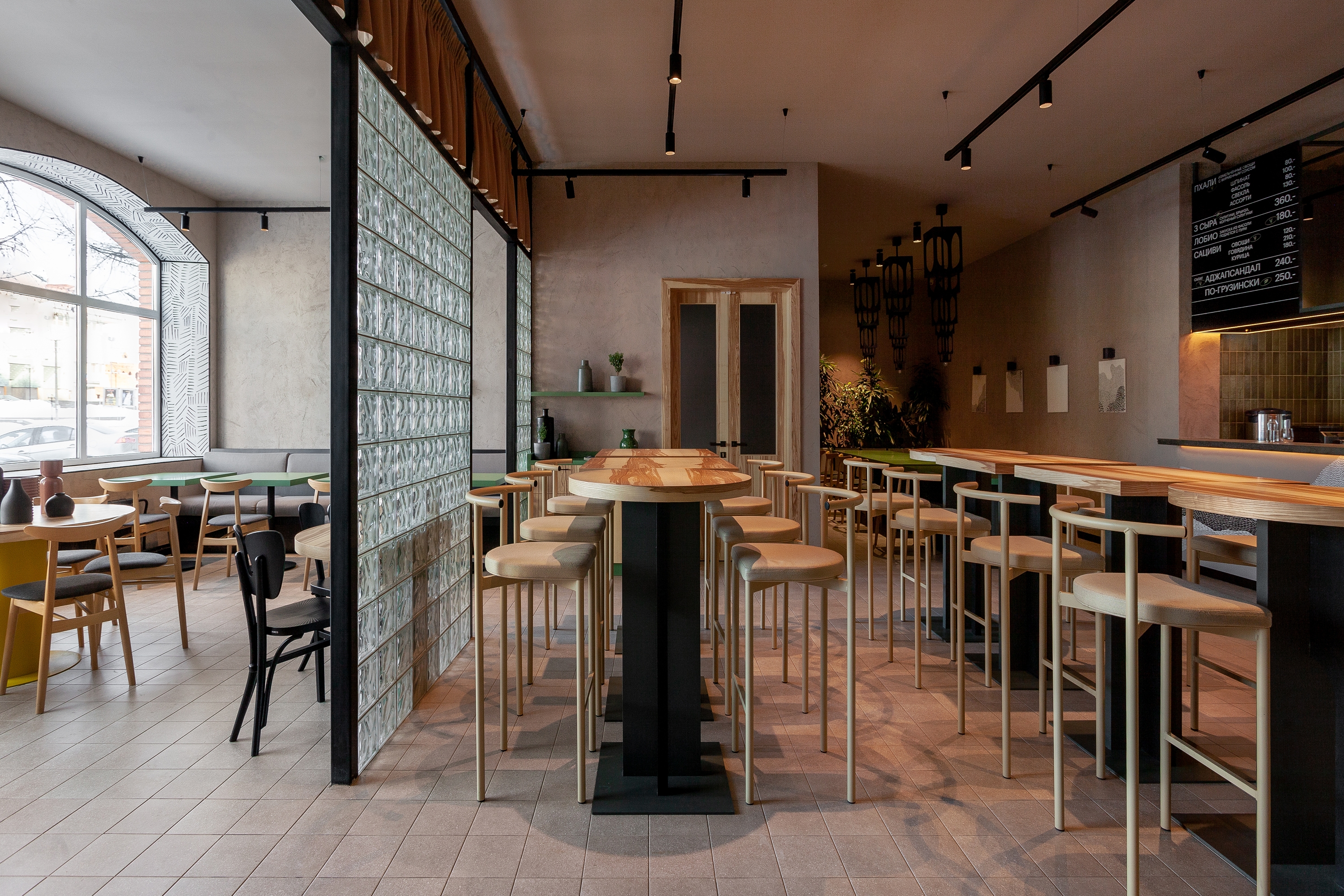 Read about project Shavi Bistro