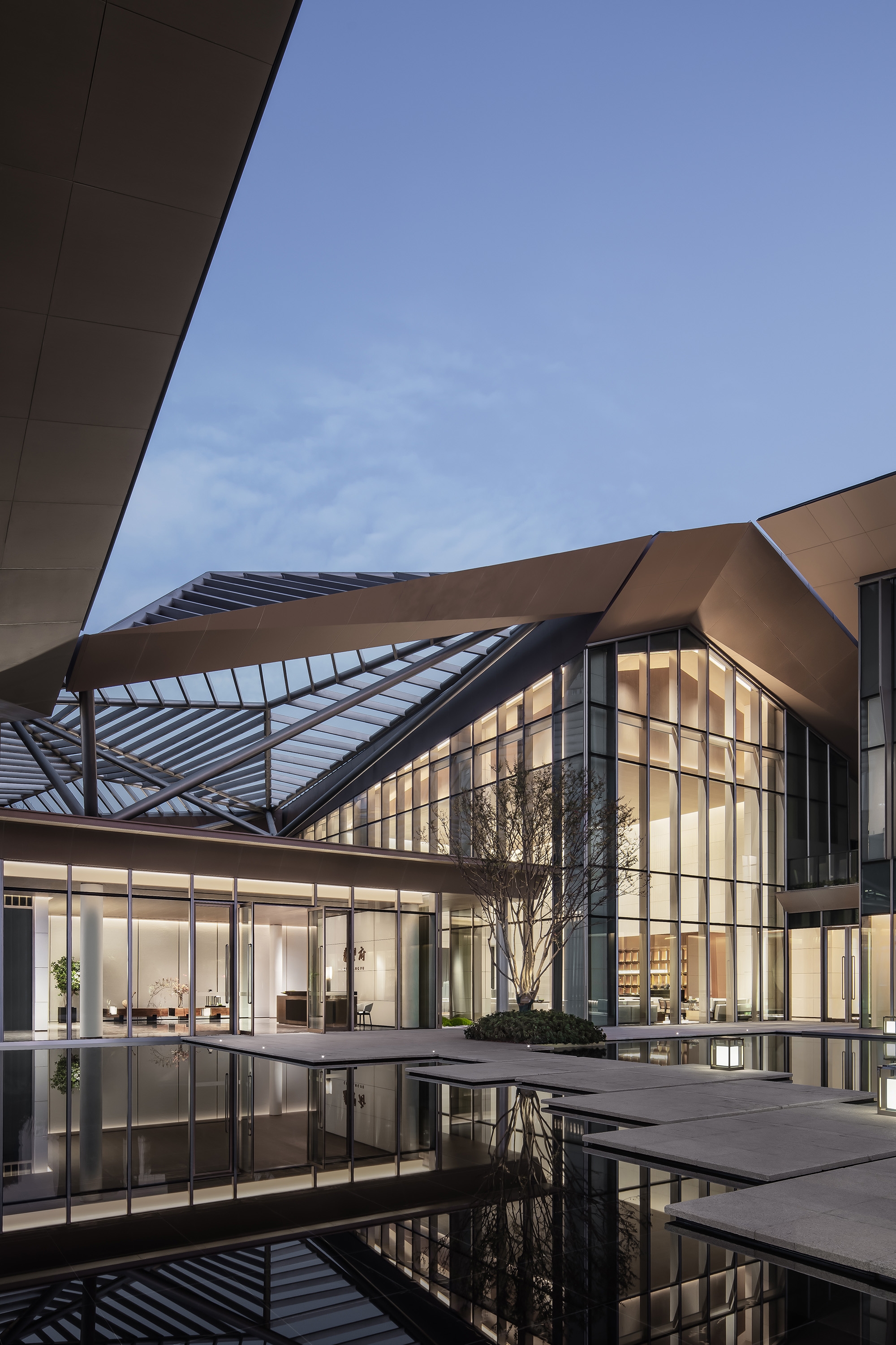 Read about project Jinmao Star in the Bund • Qin Wang Fu Exhibition Hall