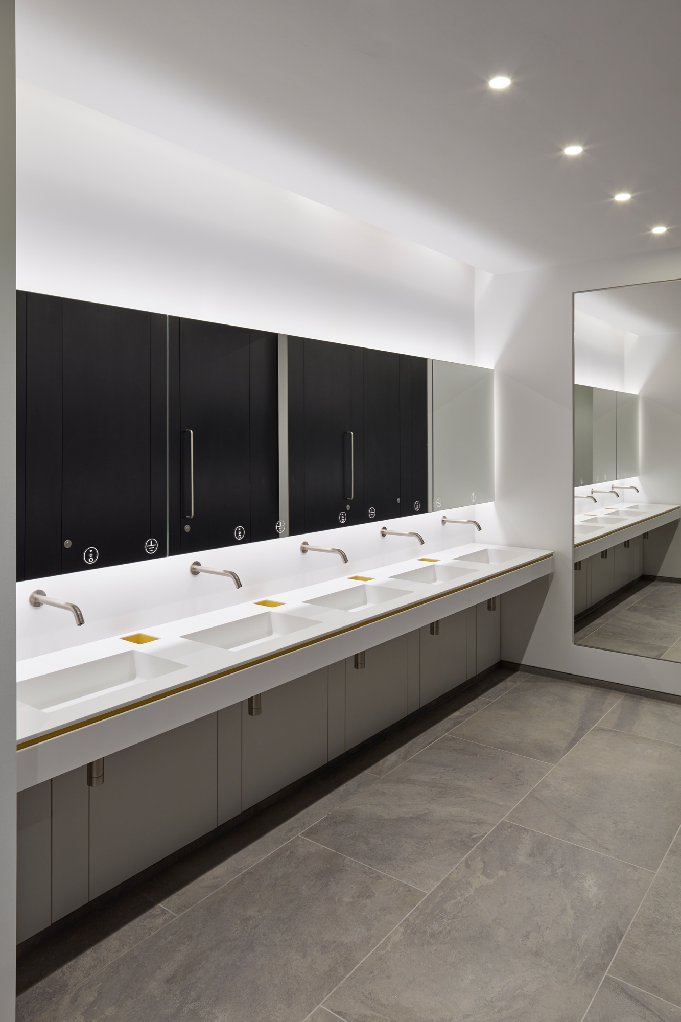 Leggi sul progetto The Avenue London
