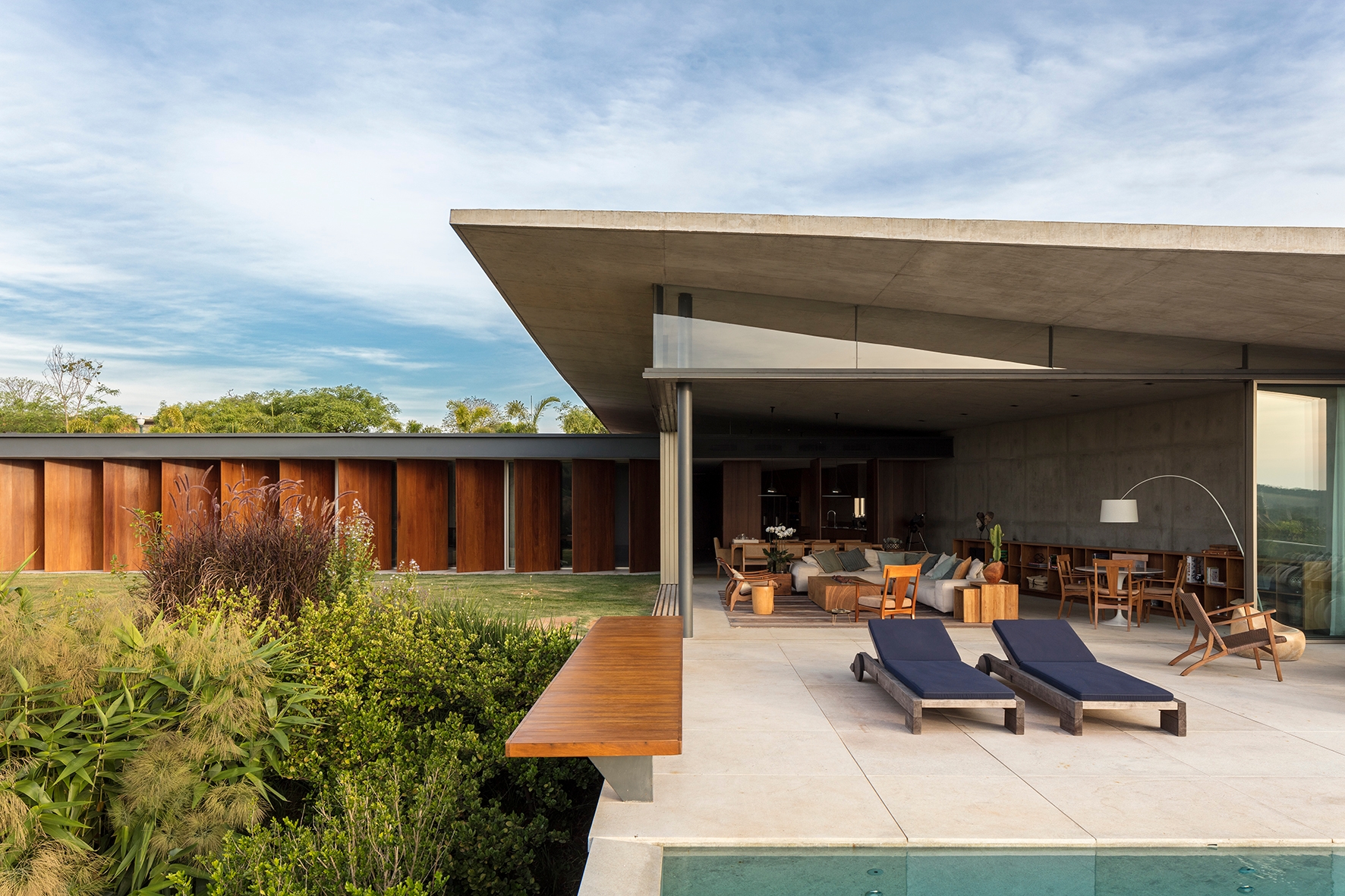 Leer sobre el proyecto Origami House