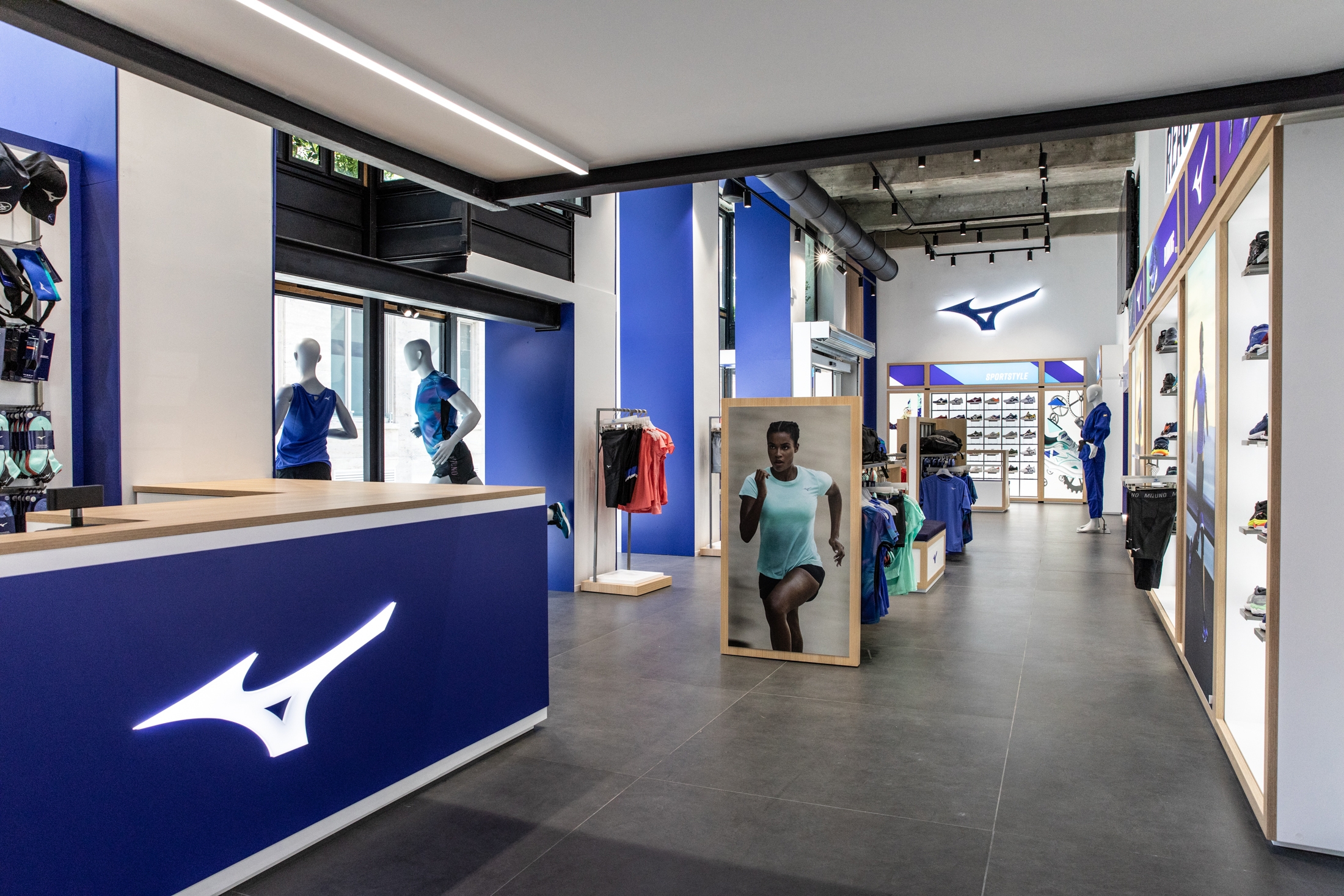 Read about project Mizuno Store