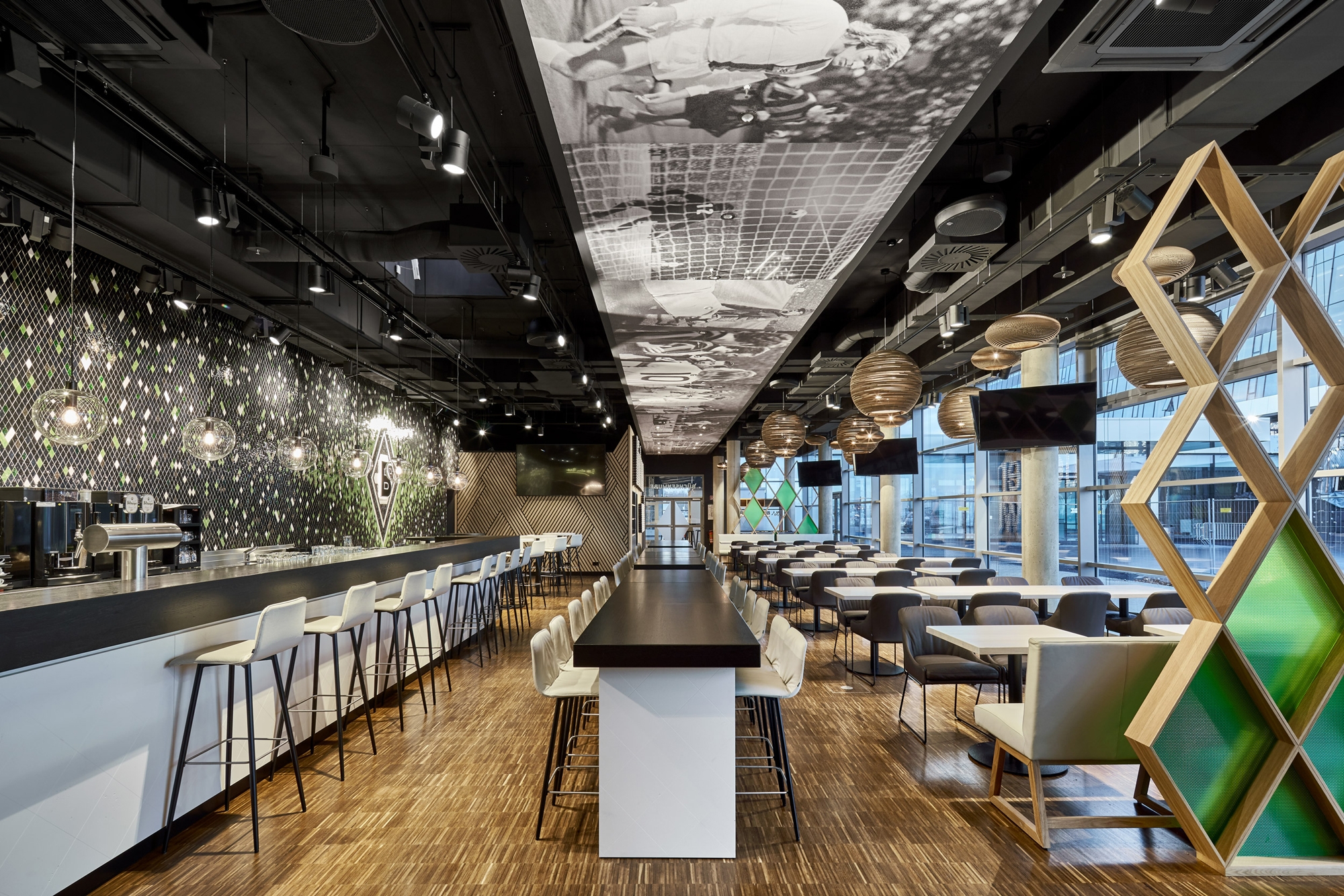 Read about project Fohlen Sportsbar Büchsenwurf im Sportpark Mönchengladbach