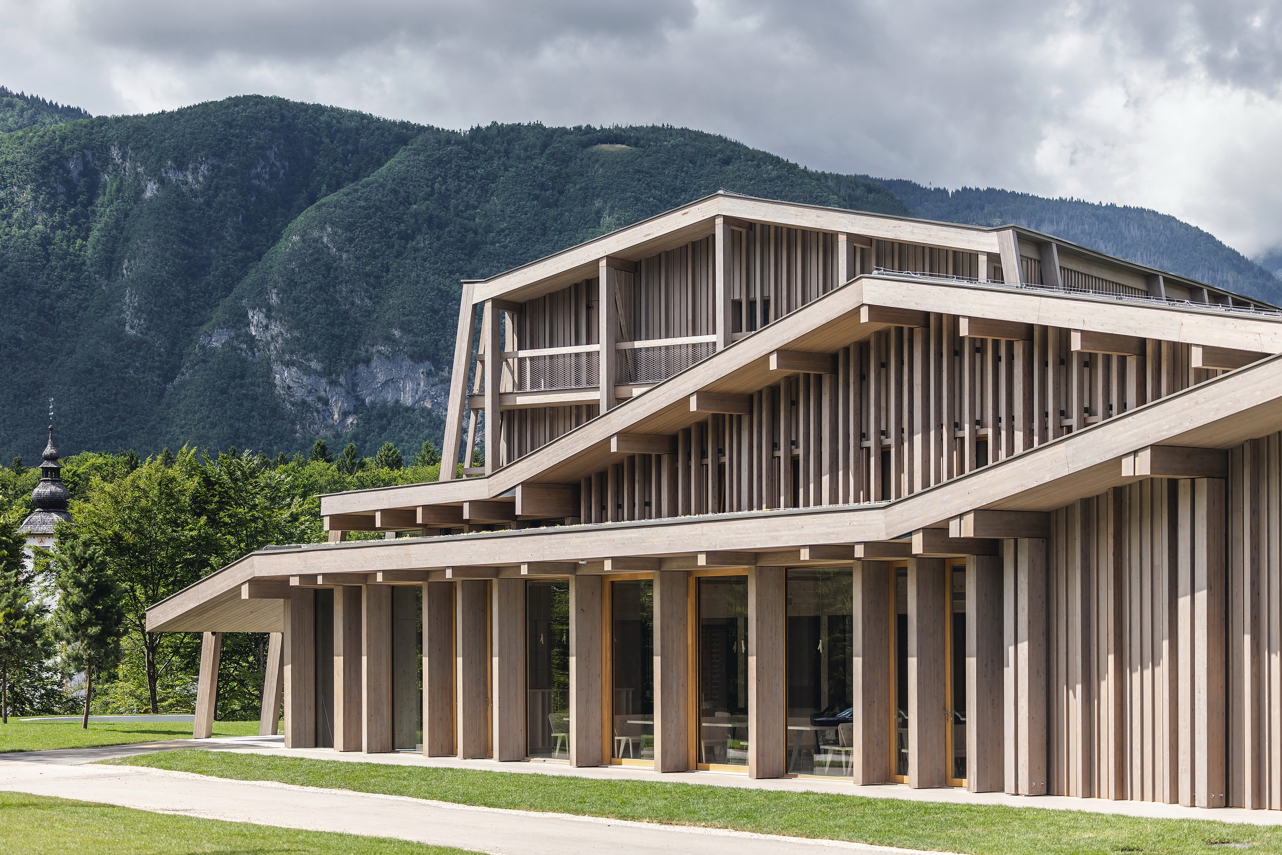 Leggi sul progetto Hotel Bohinj Revitalised