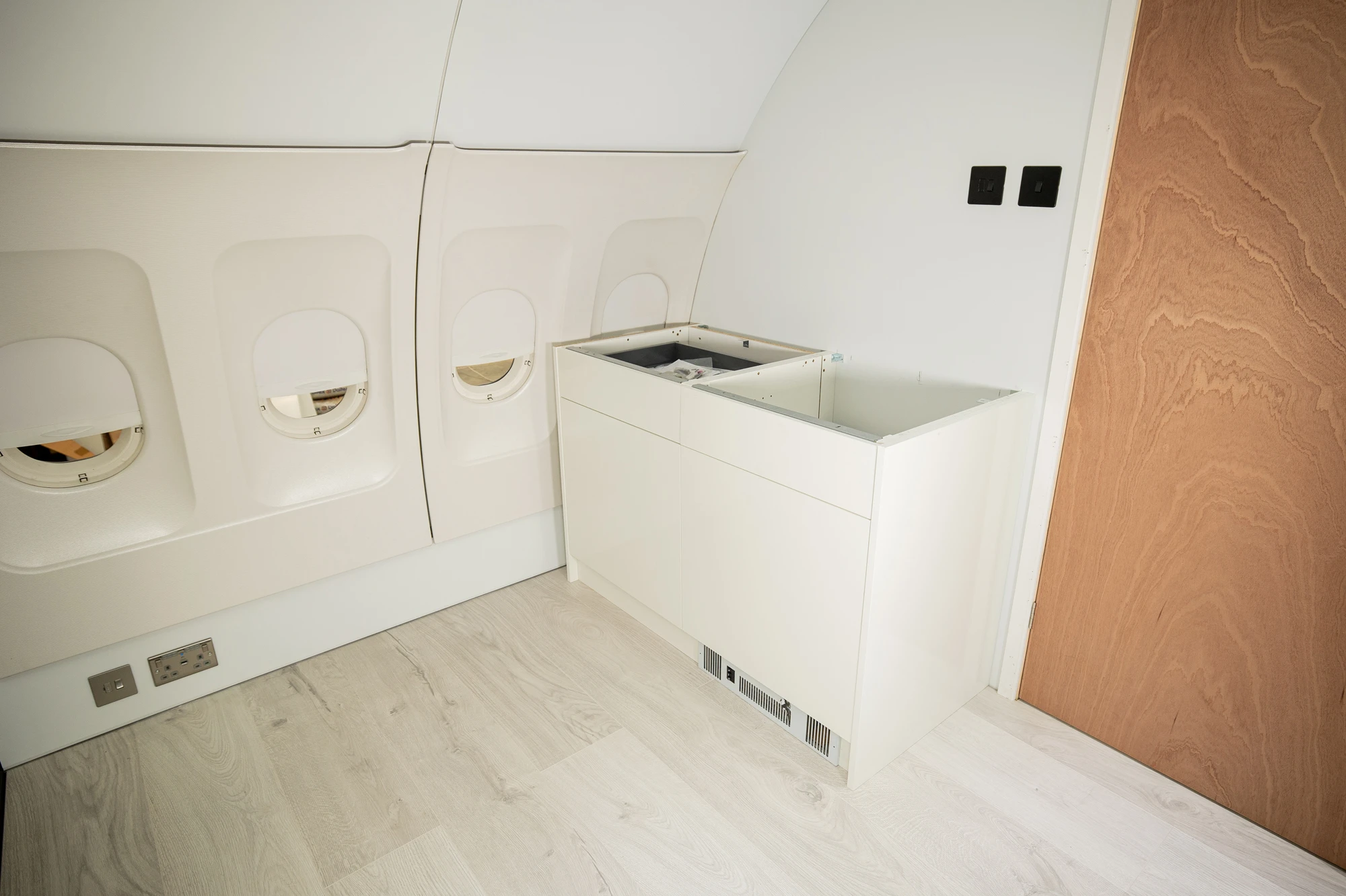 Immagine principale del progetto 3M™ DI-NOC™ Architectural Finishes - Sky Pod refurbishment