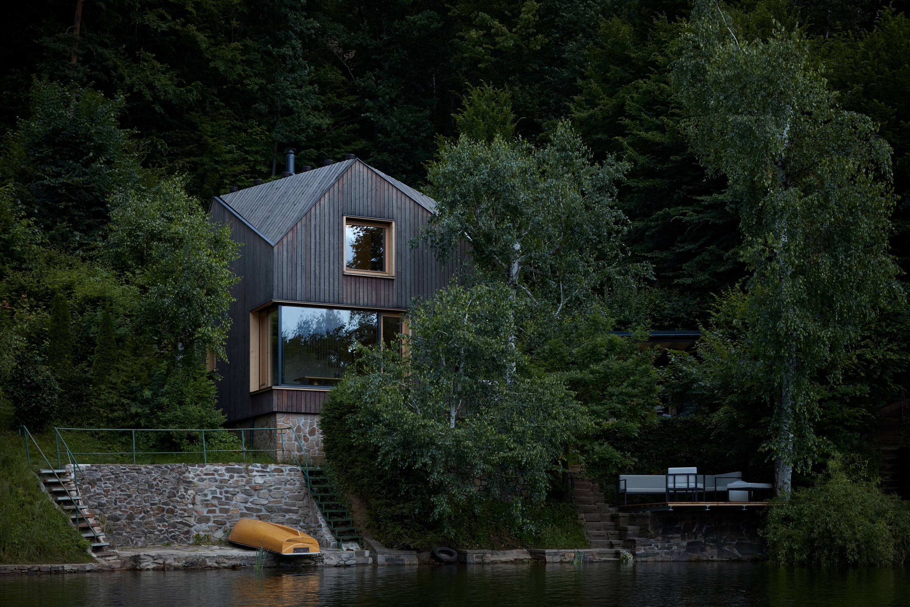 Lire à propos du projet Cottage Inspired by a Ship Cabin