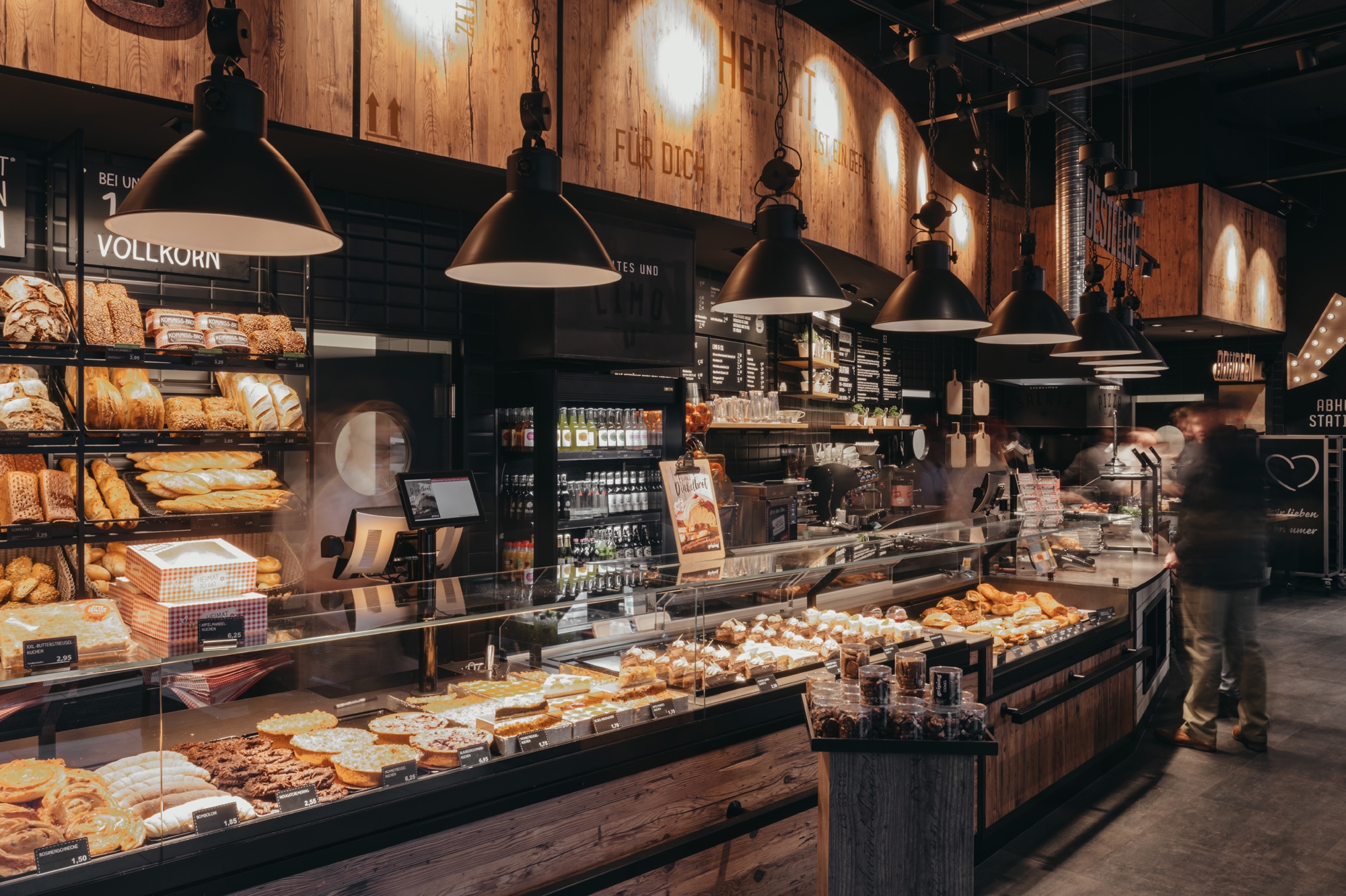 Erfahre mehr über das Projekt Shopfitting Bäckerei Geiping